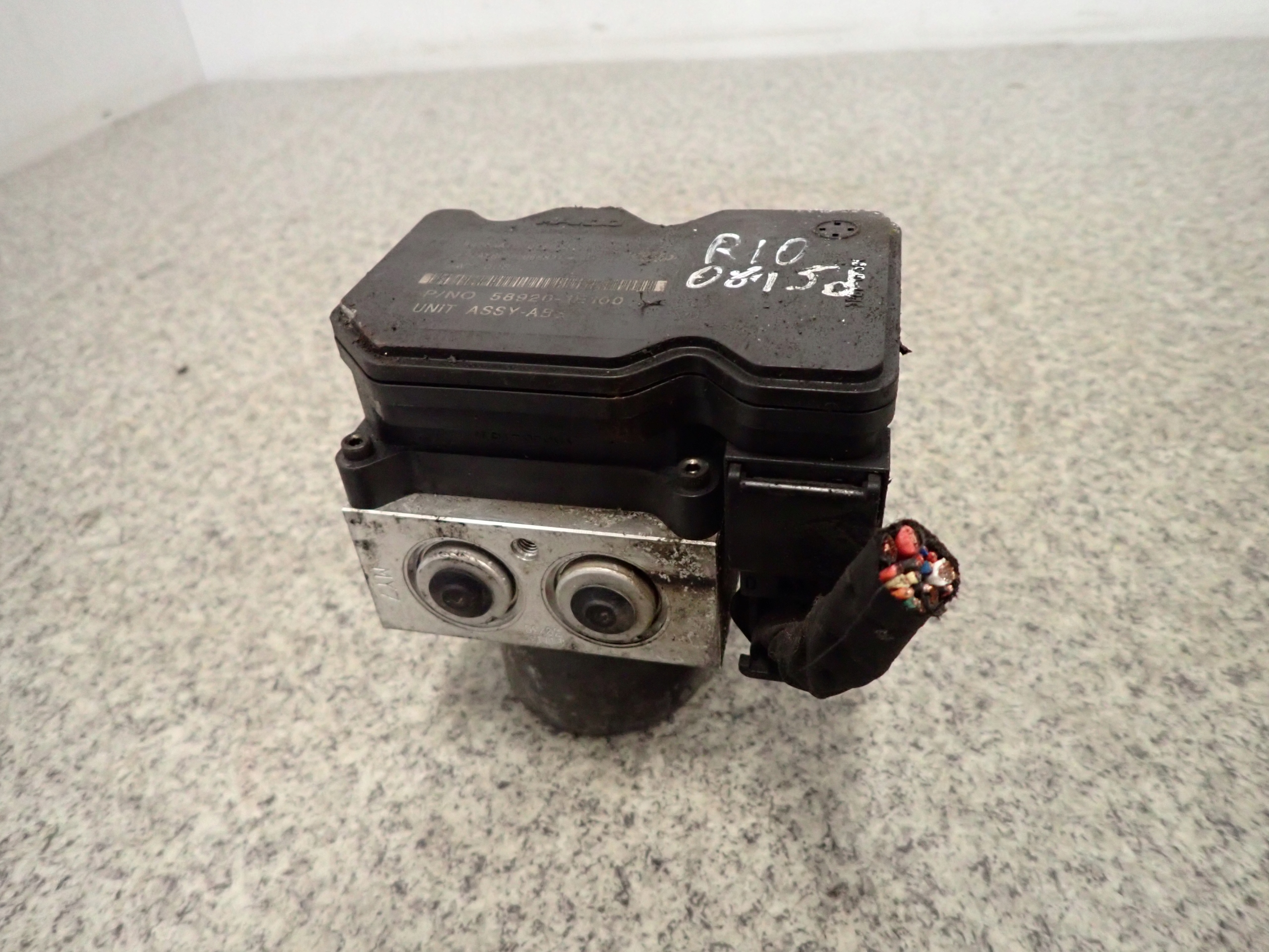 KIA RIO 1.5 CRDI 05-10 НАСОС ABS