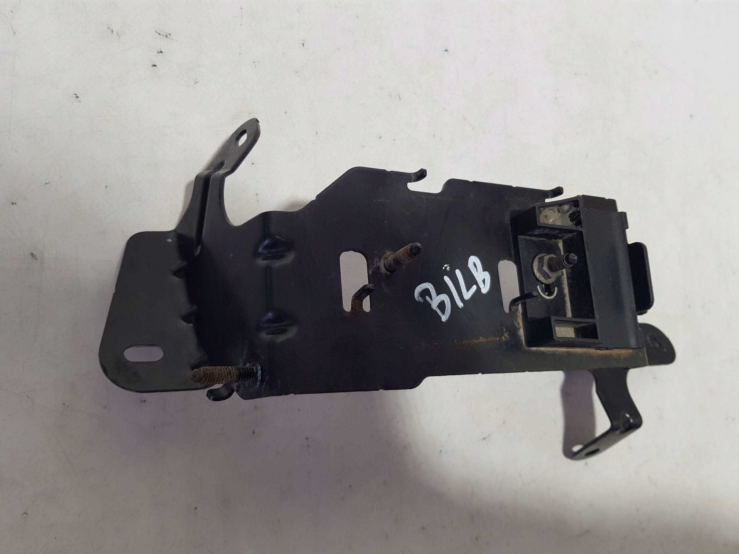 RENAULT ZOE II LIFT Console Support plaque Tôle 241376772R