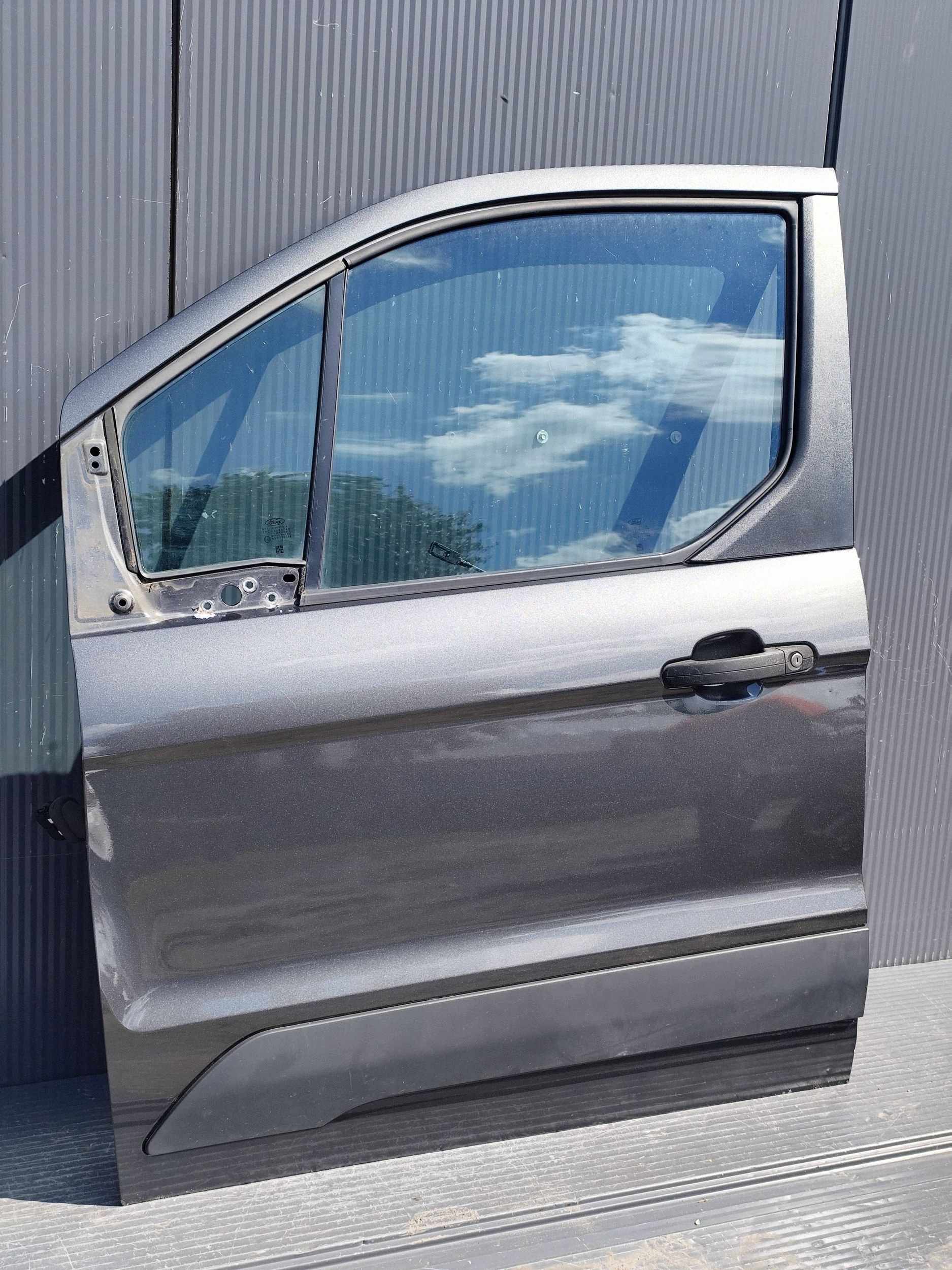 FORD TRANSIT CONNECT MK2 door front left complete DEMONTAZ
