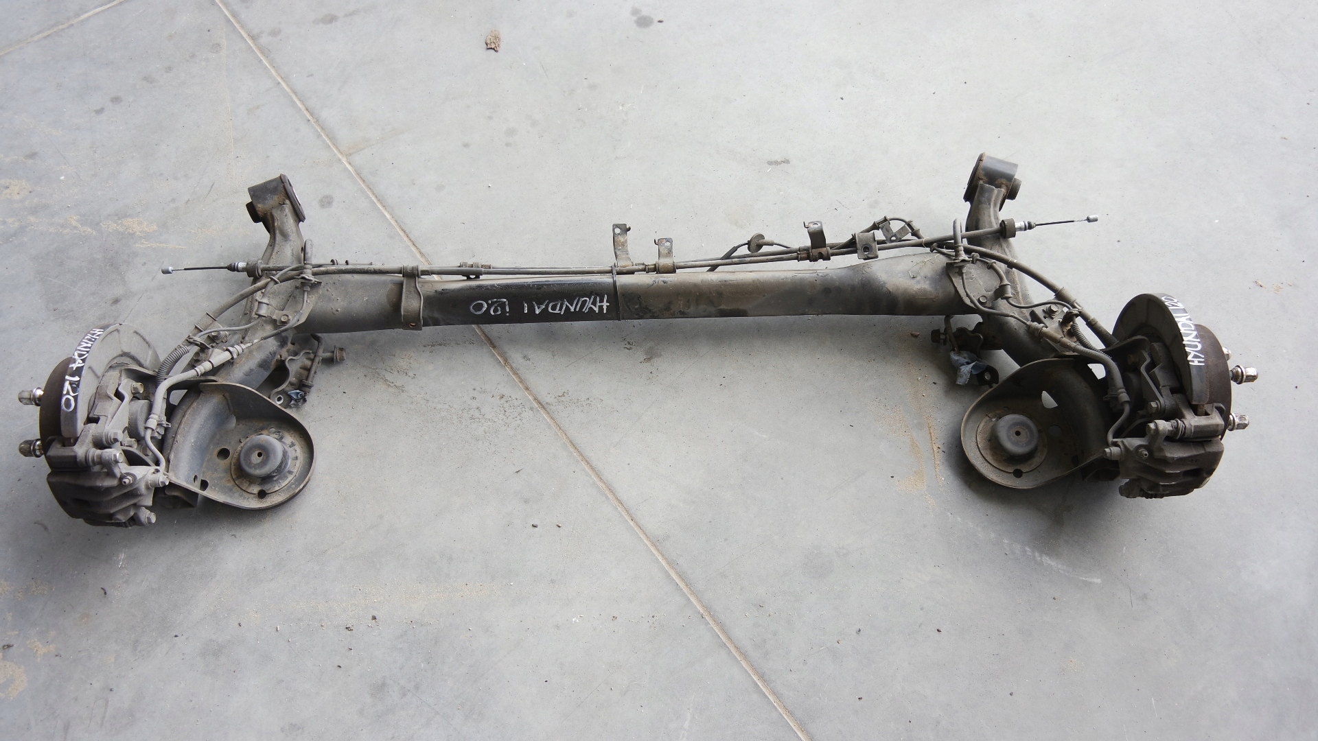 BELKA ZAWIESZENIE TYLNE TYŁ HYUNDAI I20 I 3D