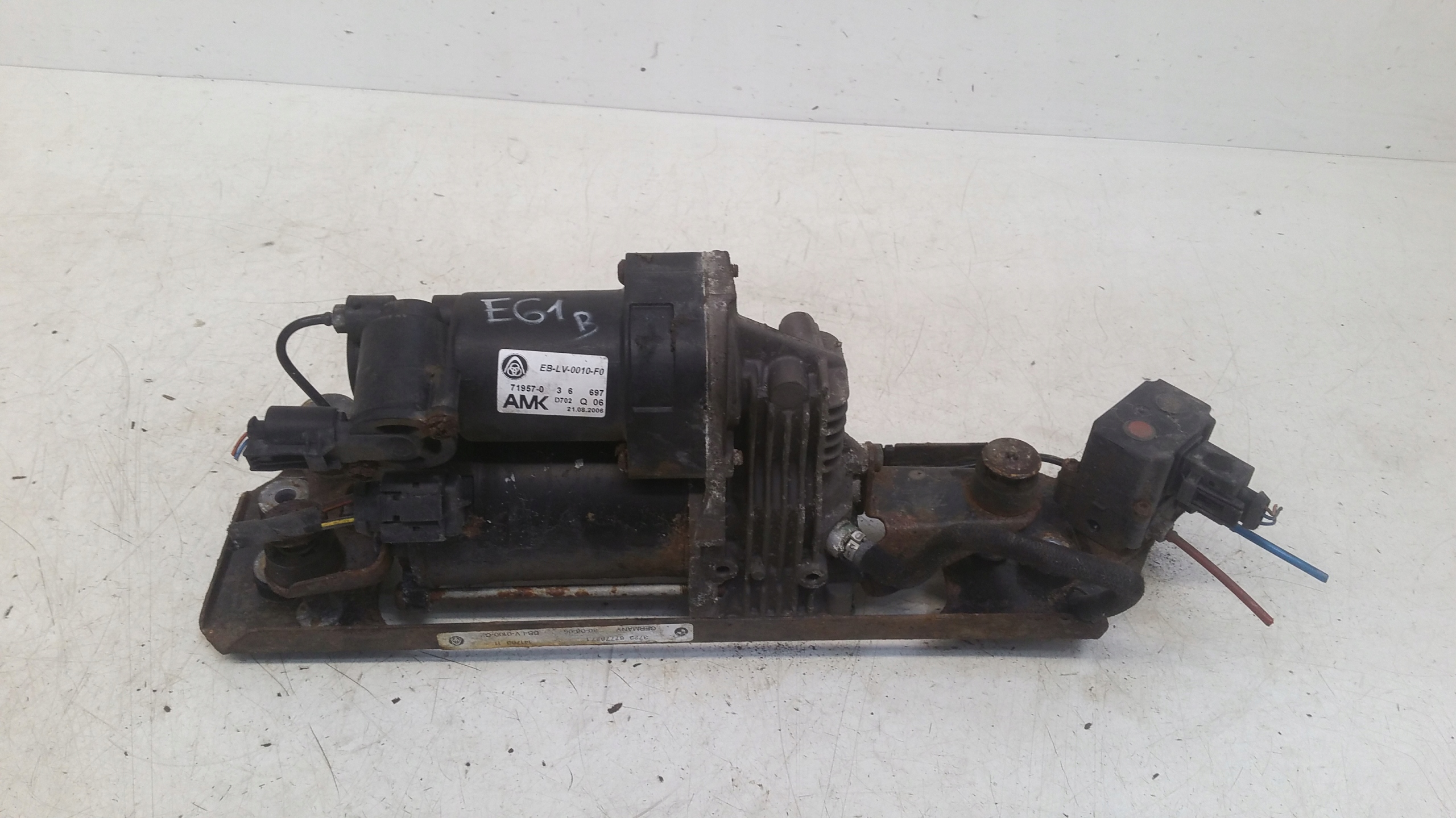 compressor; springing 6777827 BMW E60