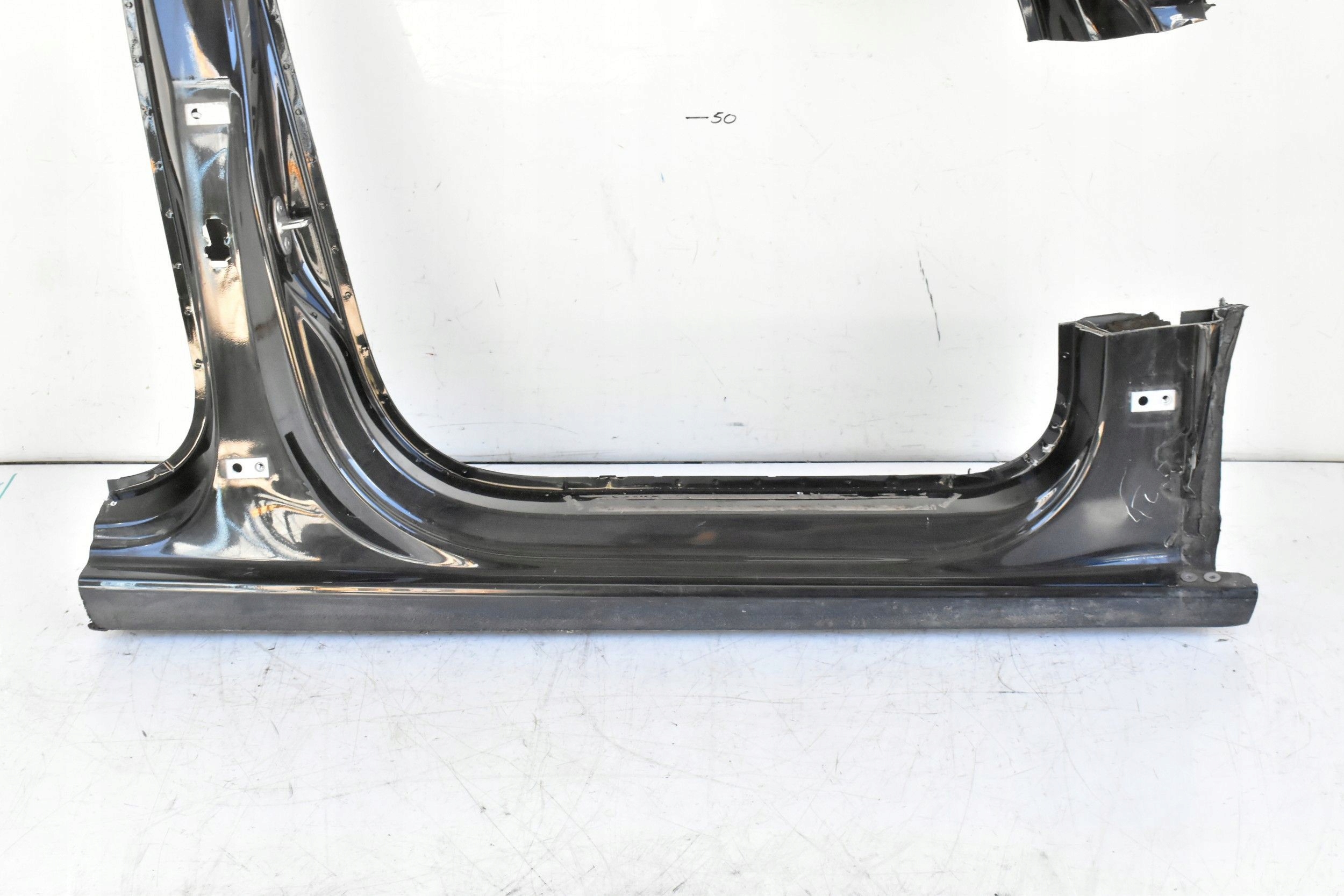 PRÓG PRAWY PRZÓD SŁUPEK AUDI A3 8V 5DRZWI SPORTBAC Stan opakowania zastępcze