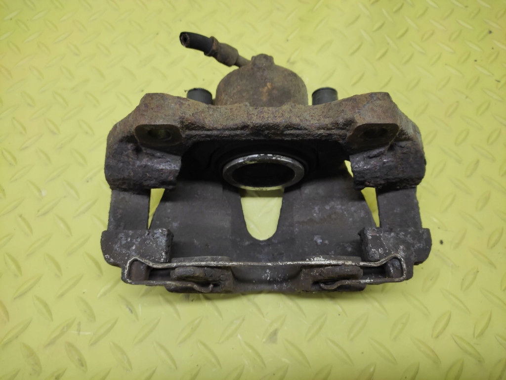 OPEL ZAFIRA A 2.2 DTI caliper left front