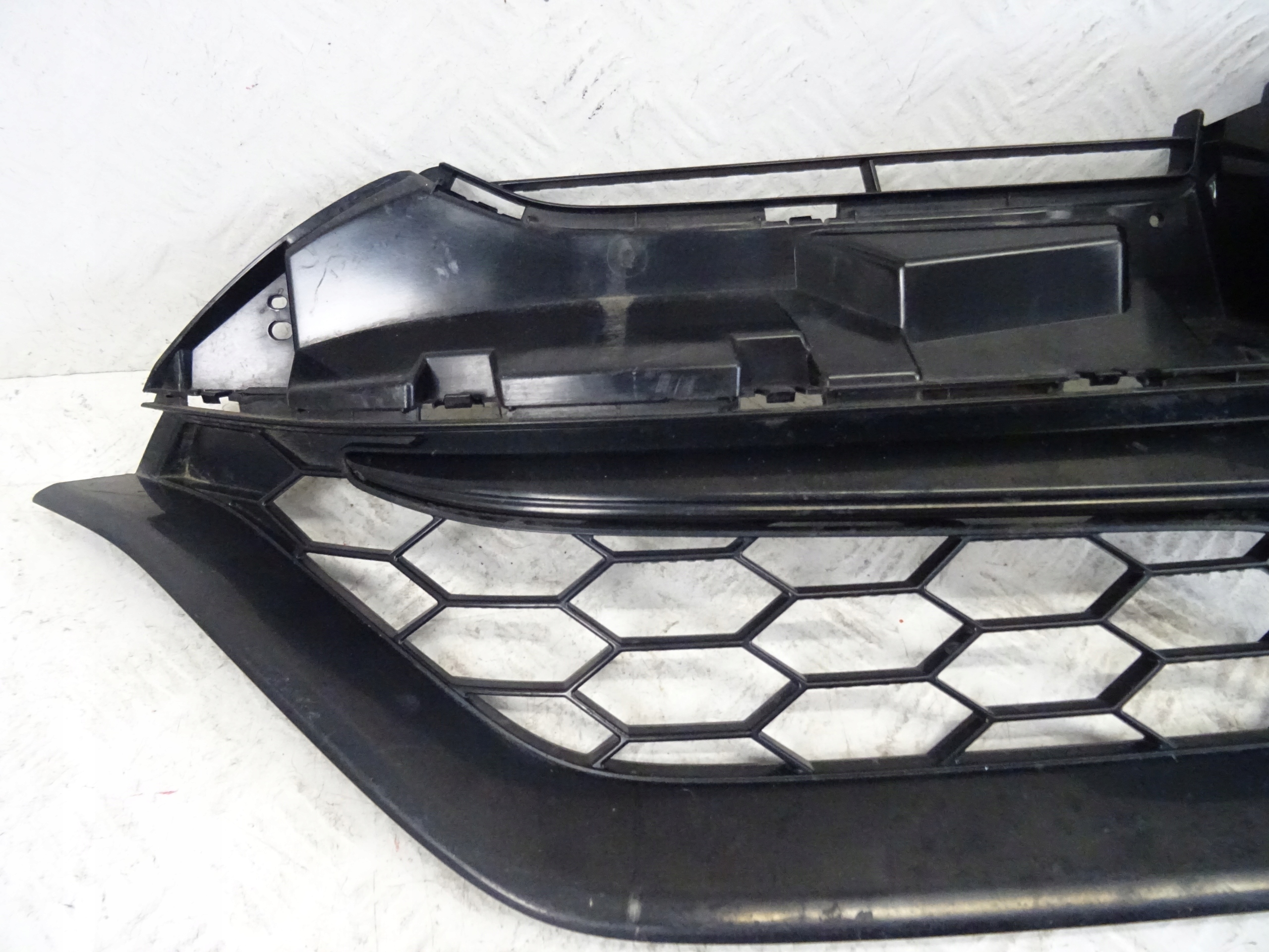 grill grille front front HONDA CRV CR-V 71121-TNY-G1