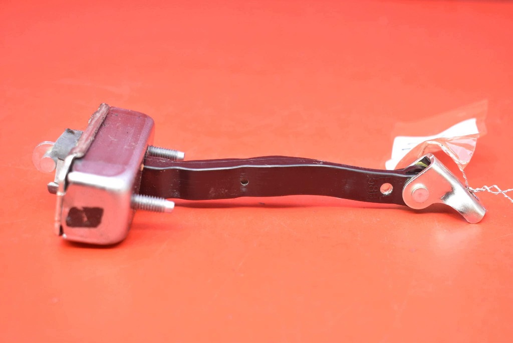limiter door right front TOYOTA YARIS 4 IV GR 20