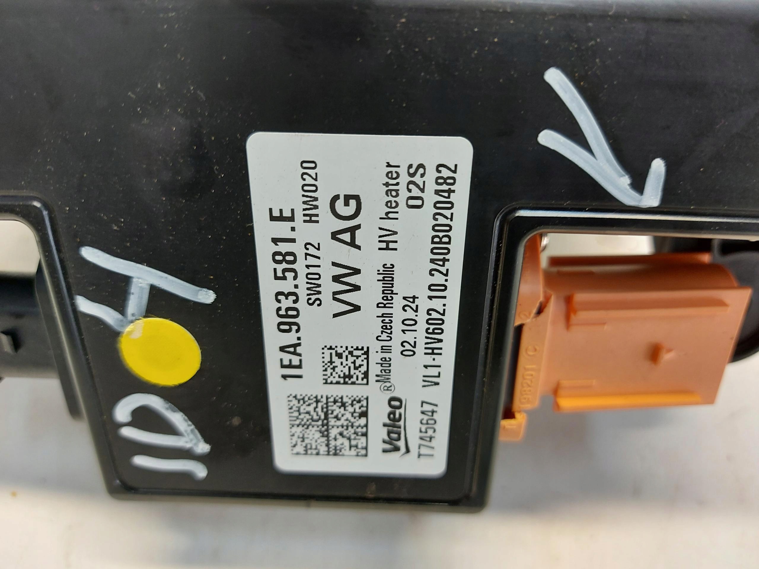 VW ID4 11A , 2024r SUV 5D elektricka ohřívač topení 1EA963581E