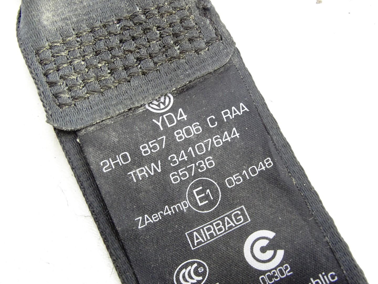 tension belt safety right front front VW AMAROK and 2H 2H0857806C