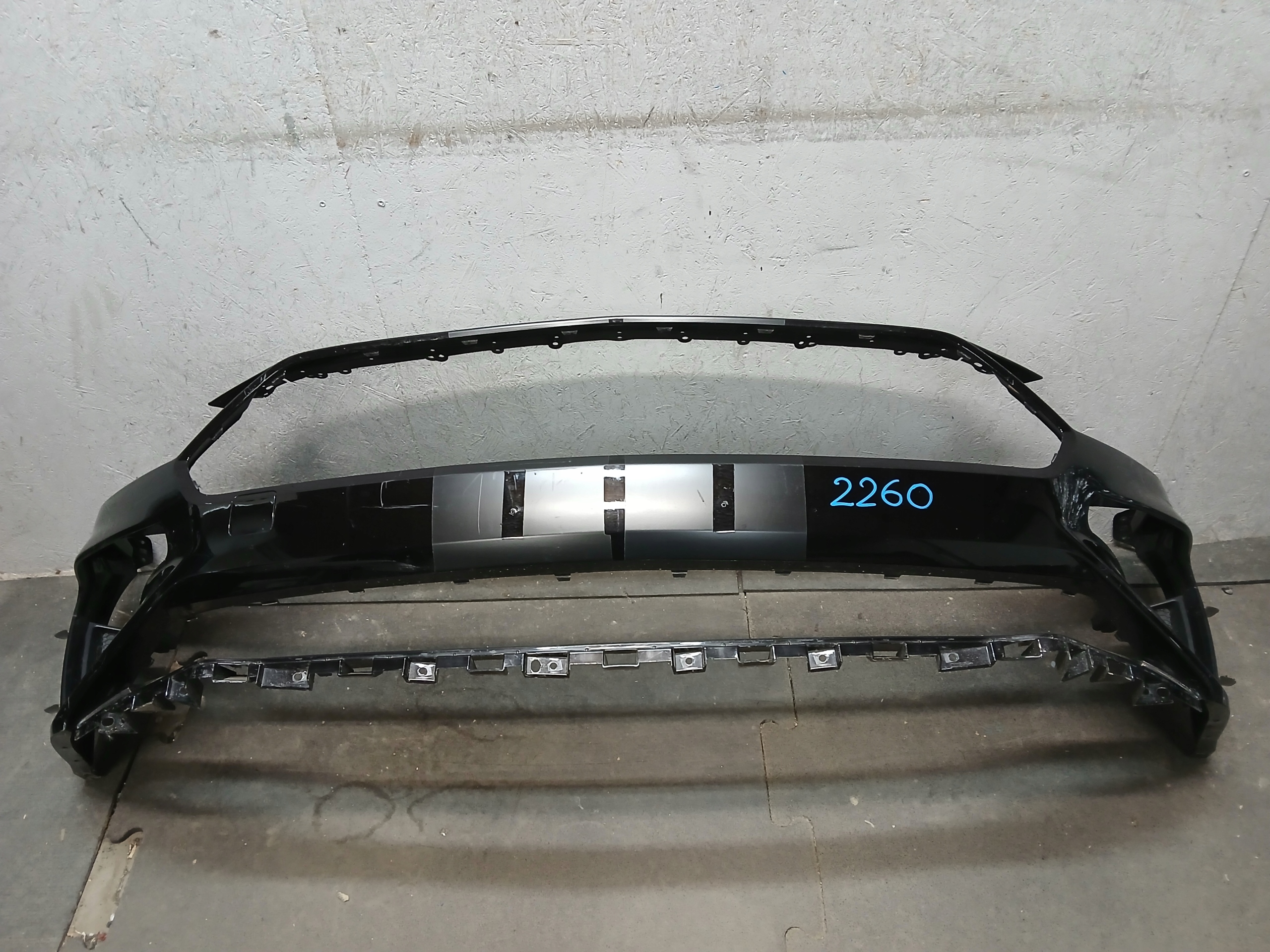 nárazník předek FORD MUSTANG VI 6 LIFT 18