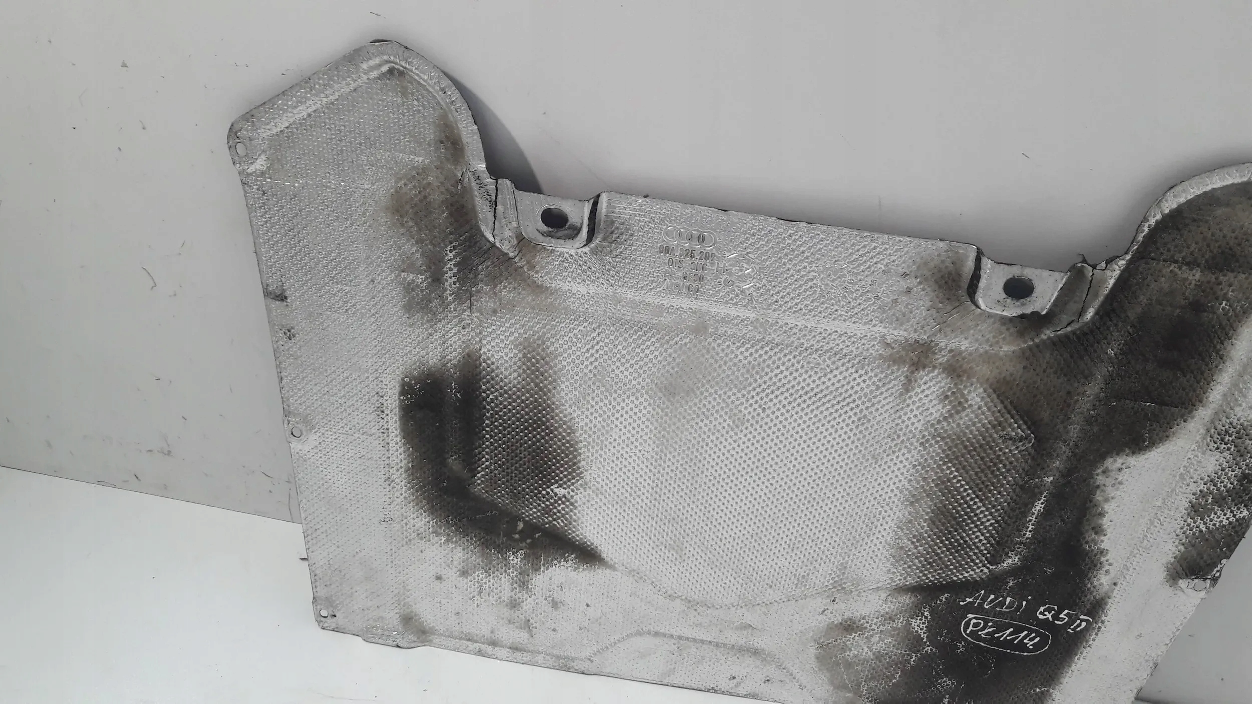 Audi Q5 II motor cover lower 80A-825-209 (PL114)