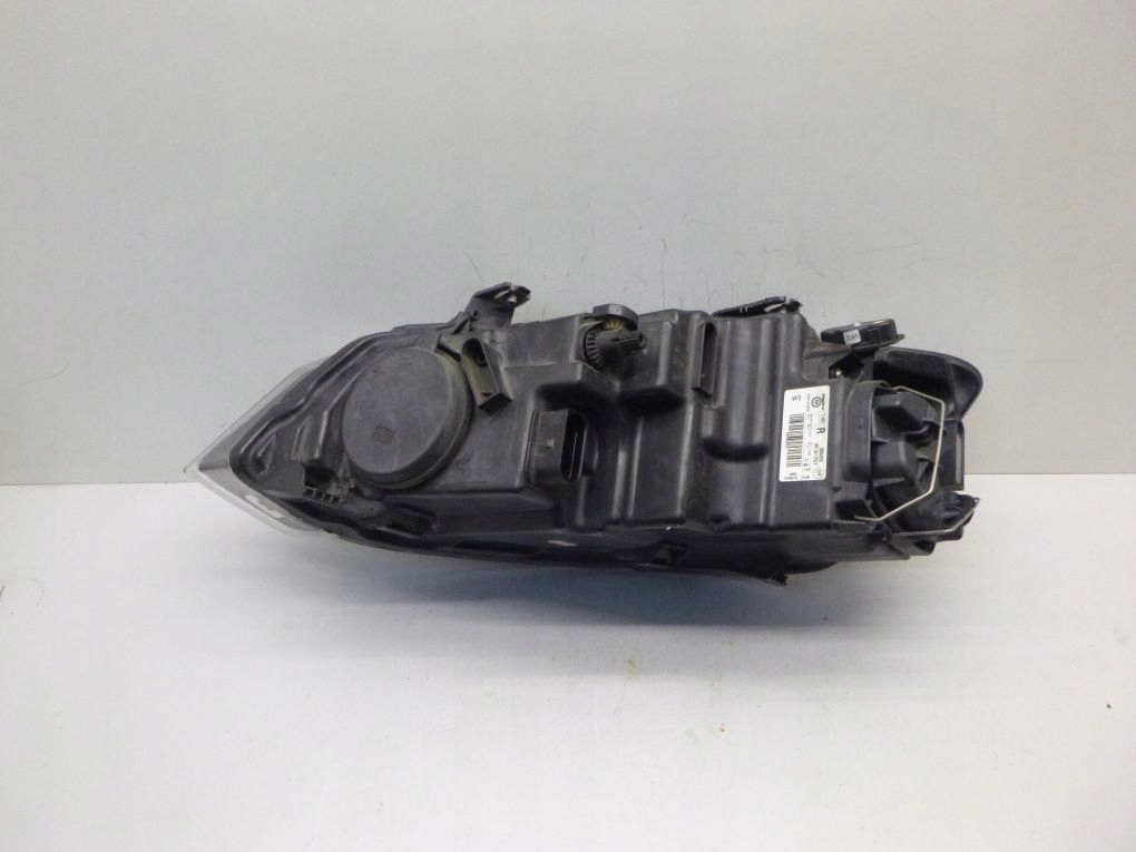 VOLKSWAGEN VW POLO 6R0 6R1 08 light front right