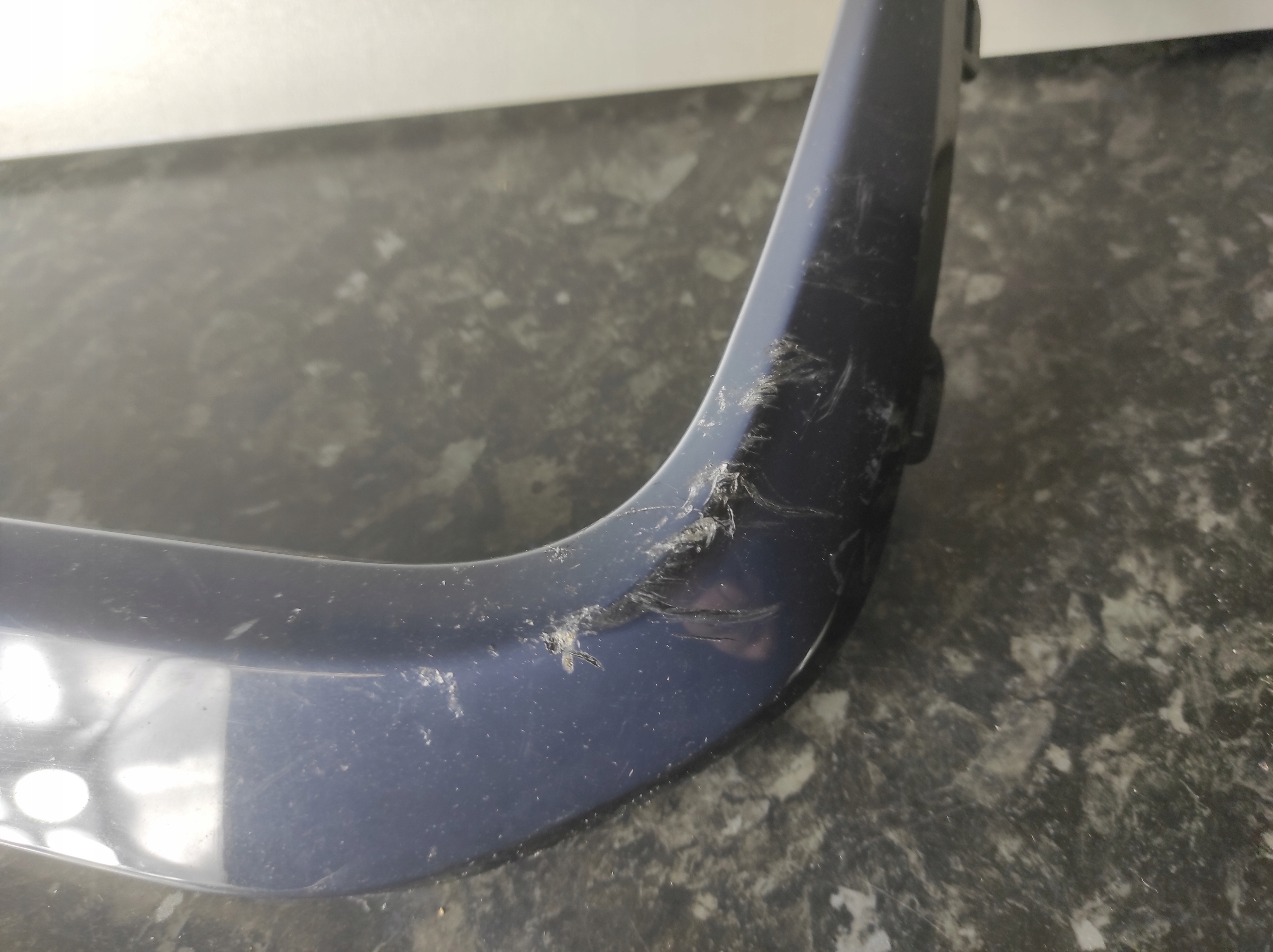 lišta nárazníku pravý předek BMW 5 G30 G31 8064980