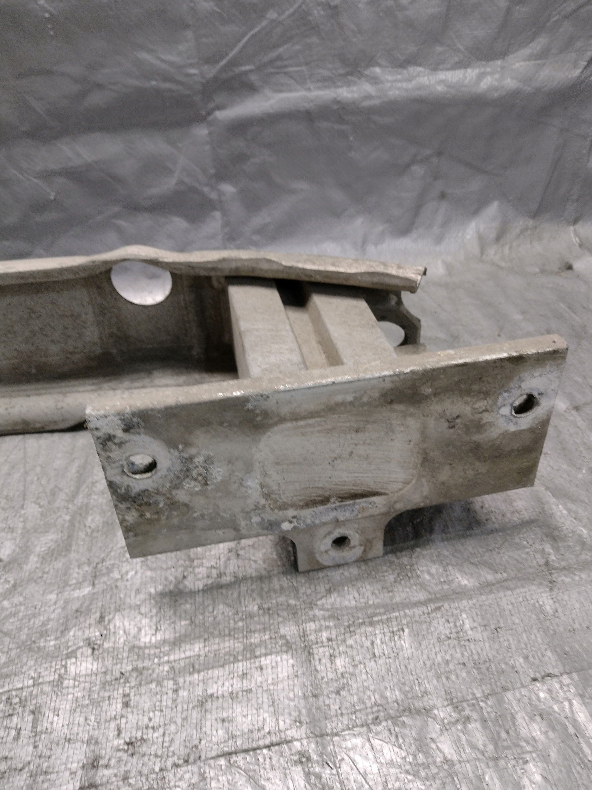 bumper support, pillar rear part Opel Insignia A kombi