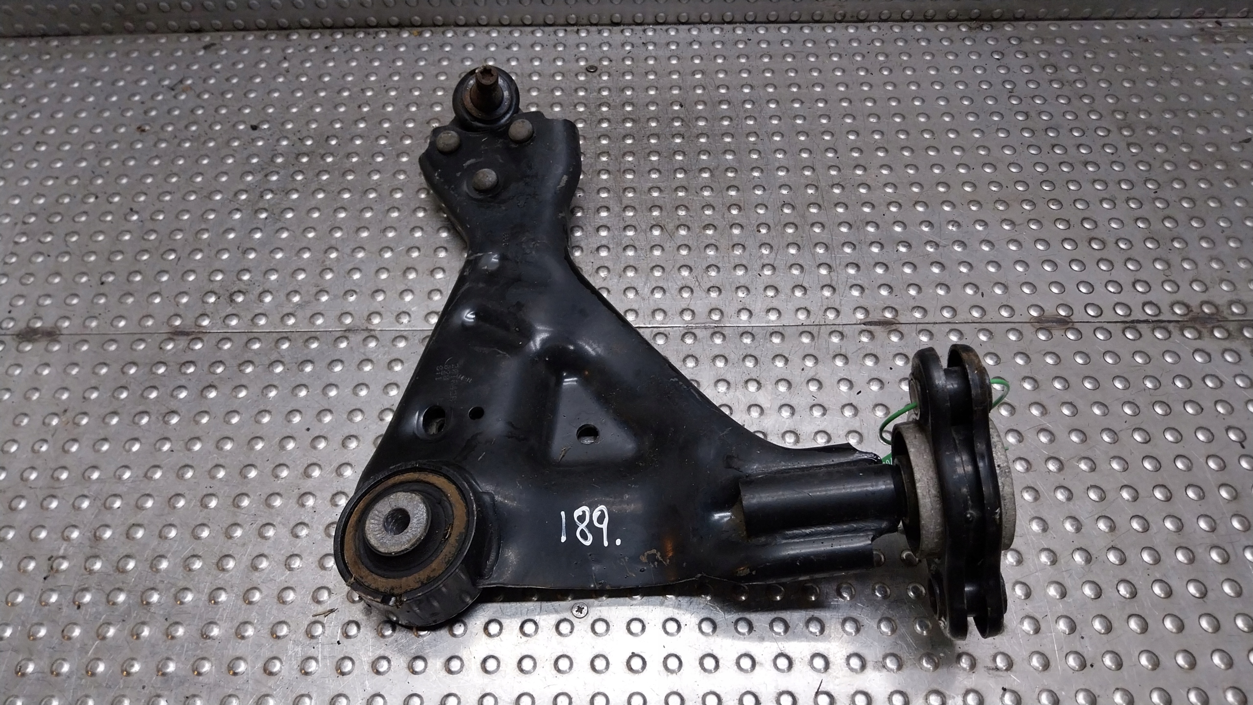 arm left front A4473301407 MERCEDES VITO V KLASA W447