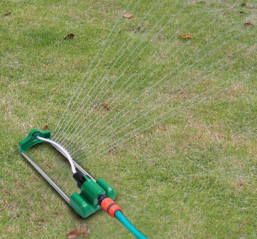 SOLIDNY ZIELONY ZRASZACZ OGRODOWY WAHADŁOWY 17DYSZ Marka TK IMPORT