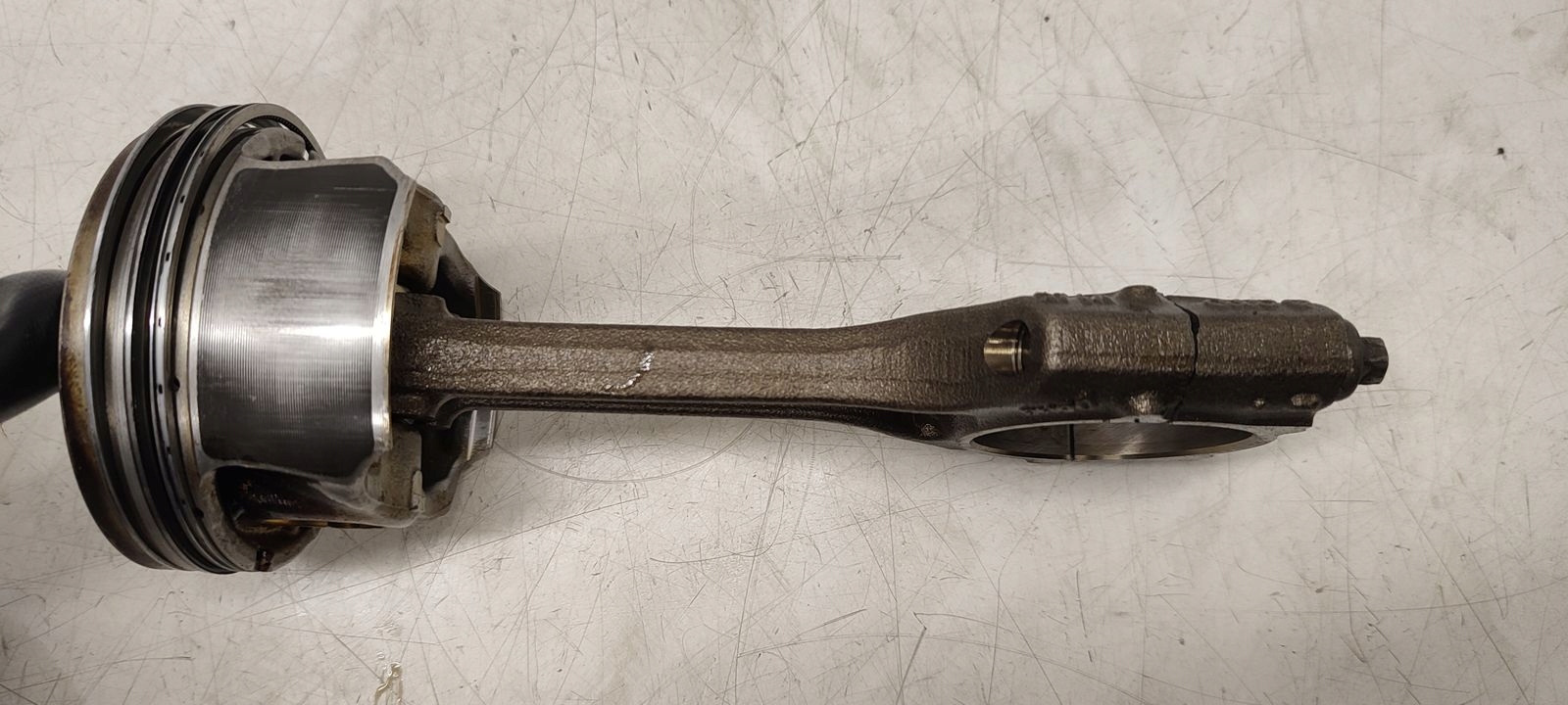 piston connecting rod CAW VW Scirocco 2,0 TFSI