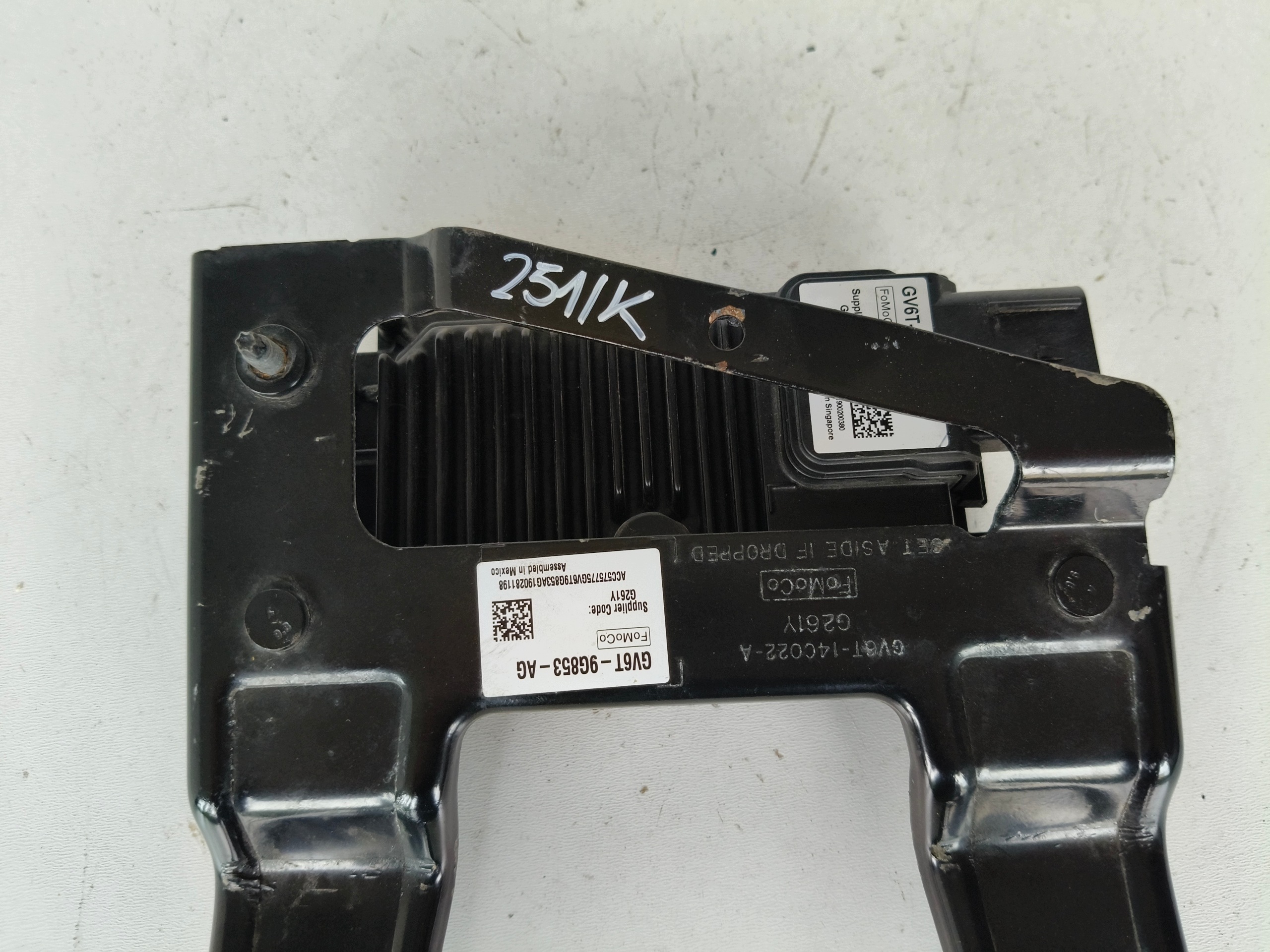 RADAR DISTRONIC ACC sensor FORD KUGA MK2 GV6T-9G768-AT