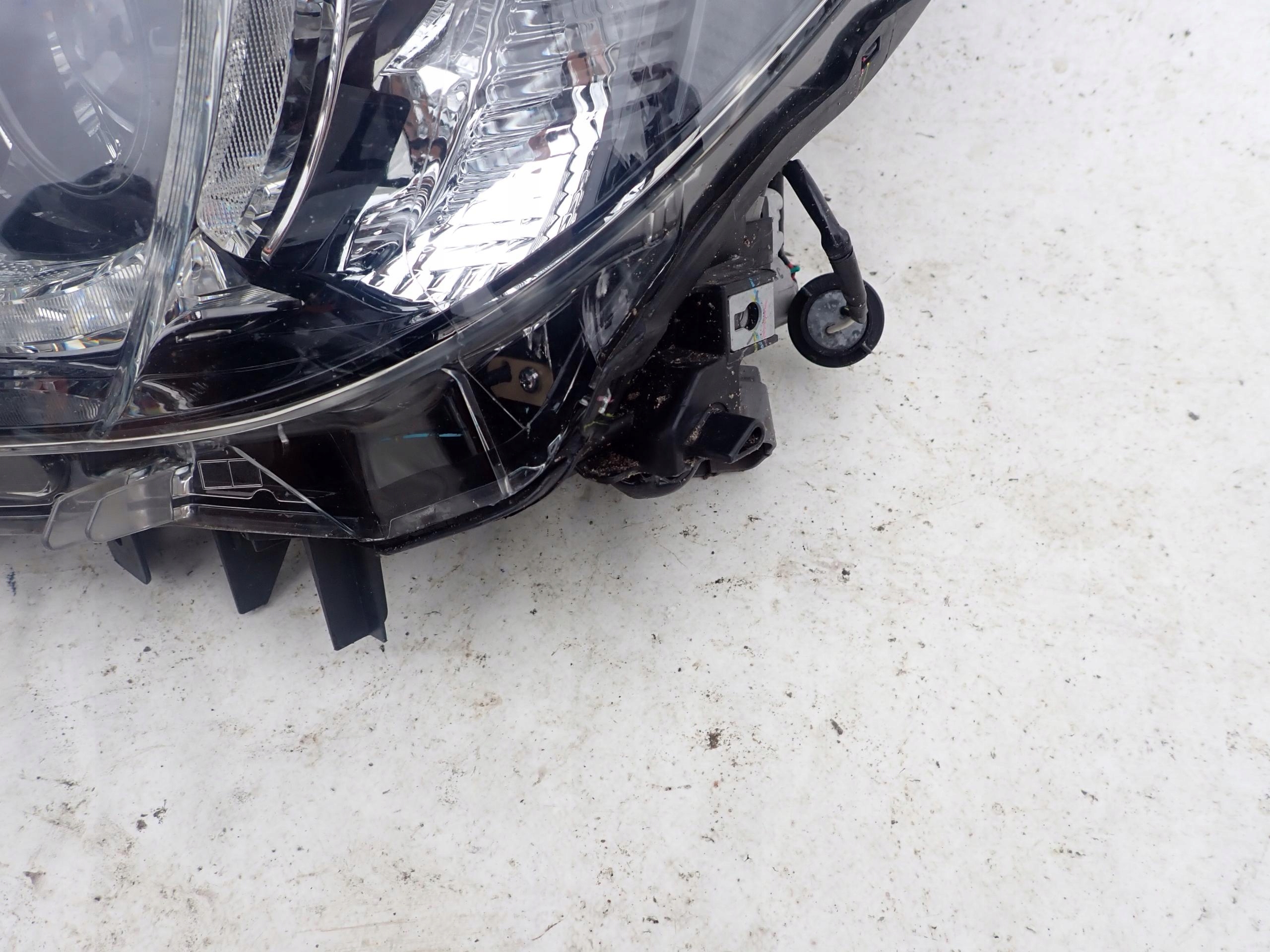 MAZDA 2 III 14-19 light left front front