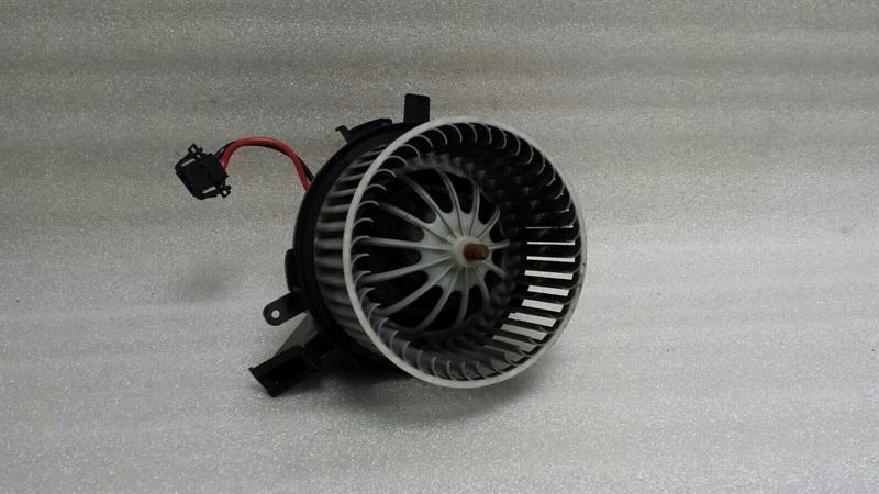 Audi A6 4F C6 4F0820021A Fan