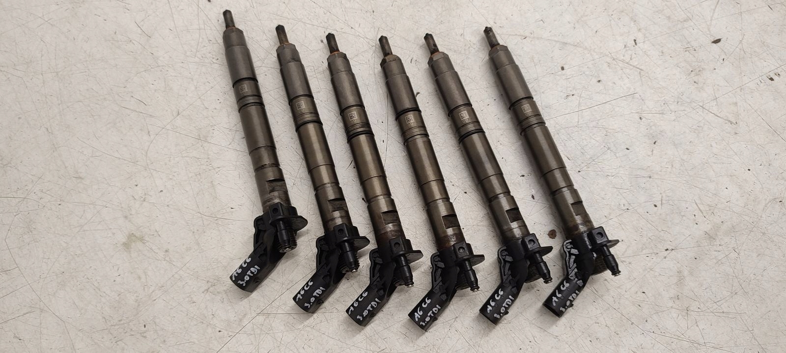 injector 059130855AX Audi A6 C6 3,0 TDI quattro