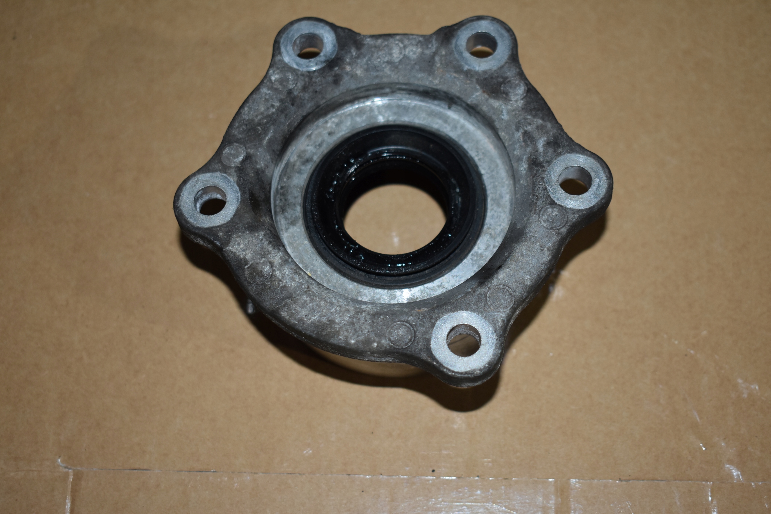 IDEALNA Support Demi axe NISSAN GT-R R35 1