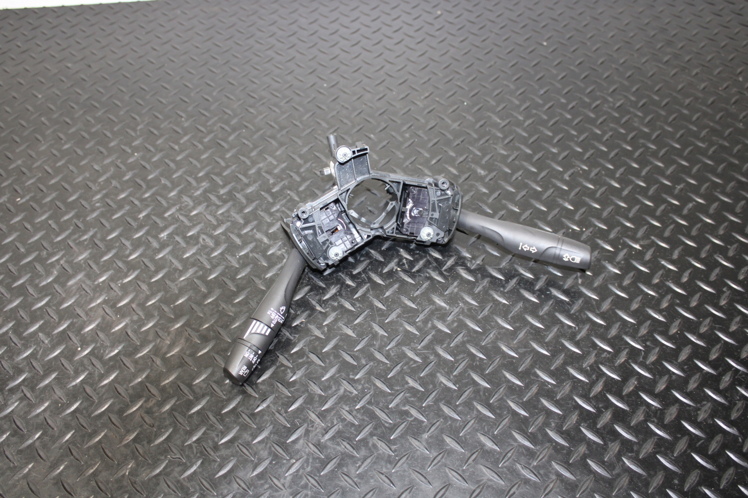 DEVIO LUCI DEVIO tergicristalli indicatori di direzione OPEL ASTRA K V 5 39063119