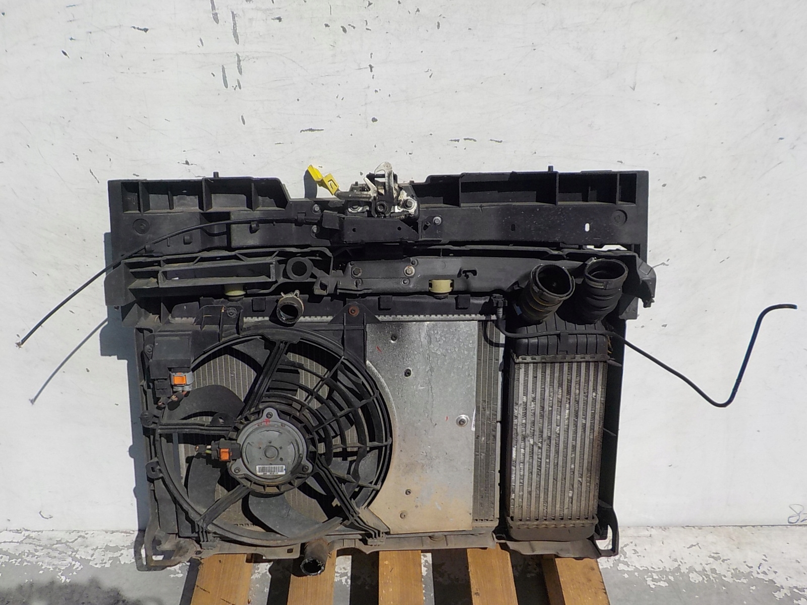 457 CITROEN C3 PICASSO 1.6 HDI support panel for radiators pillar iron
