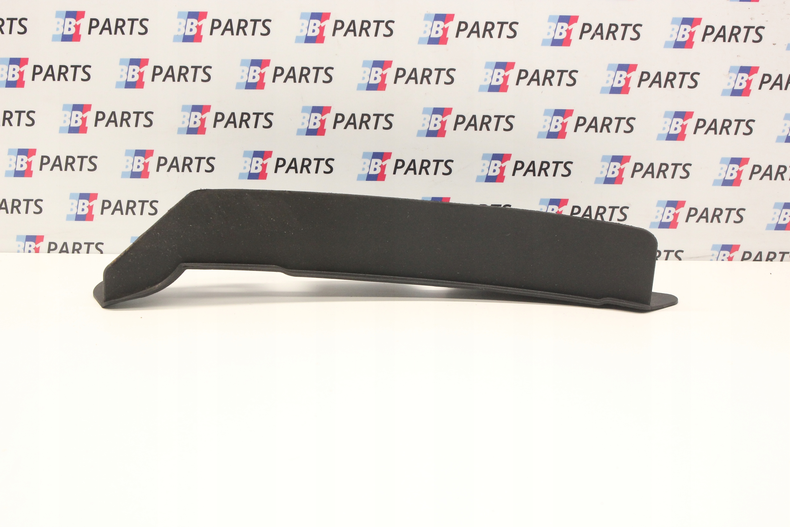 BMW F22 těsnění nárazníku levá m-packet 8060799