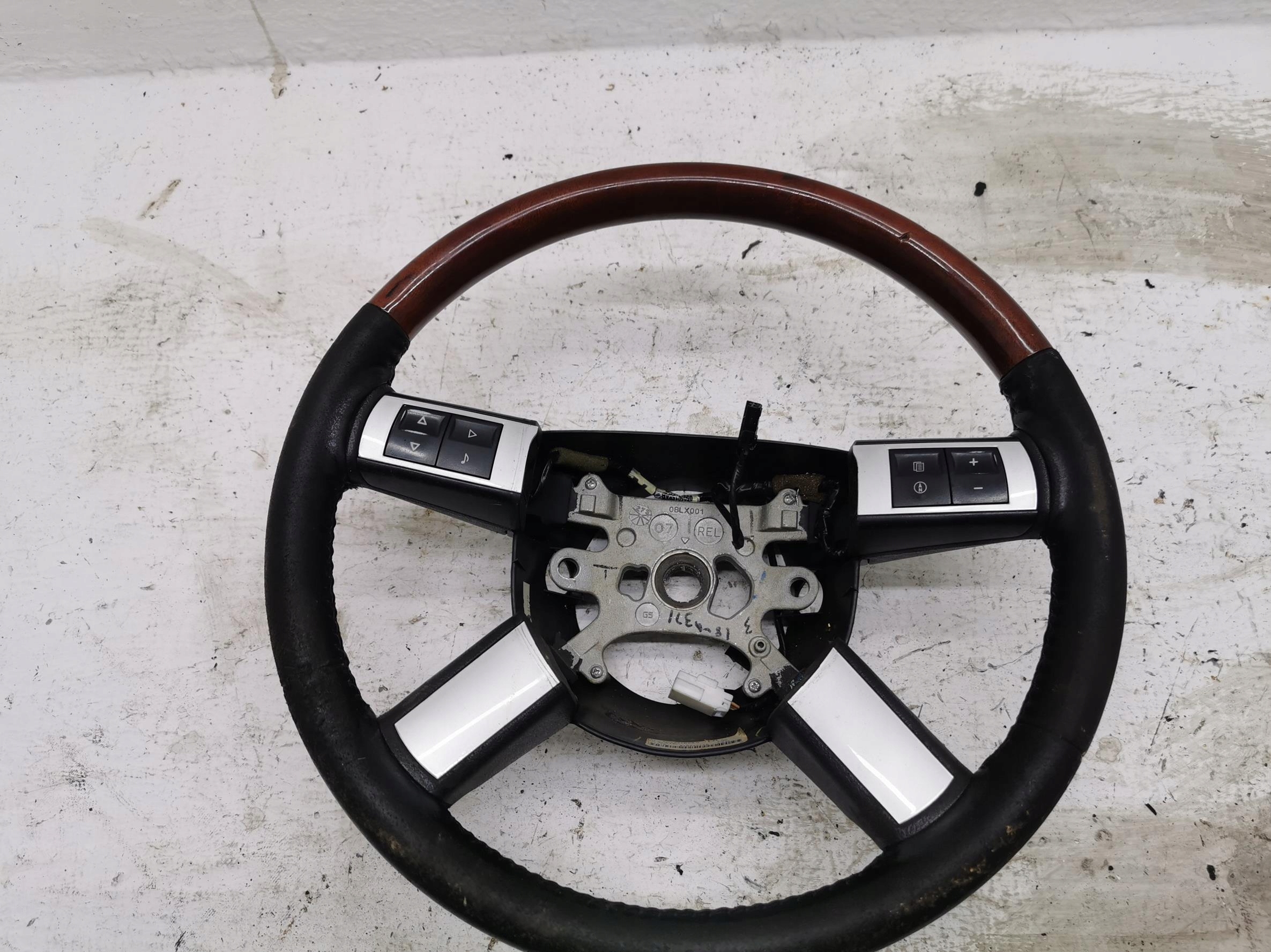 kormány MULTI fa CHRYSLER 300C 0UV241DVAG