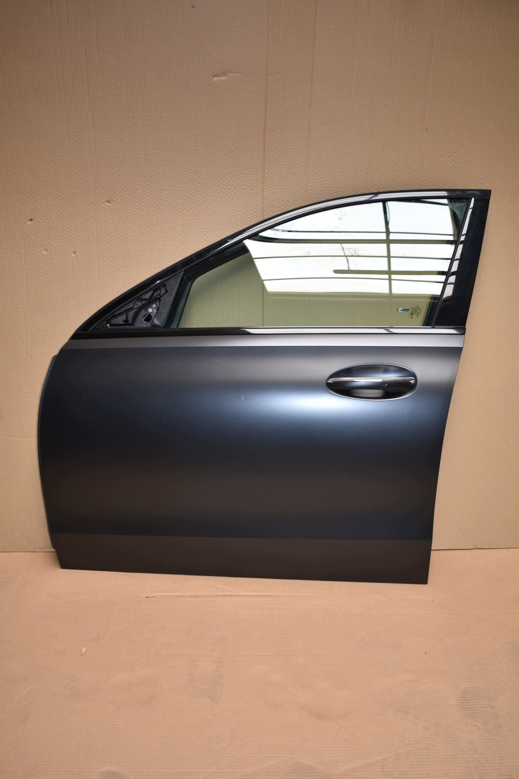 IDEALNE door front front left W colour 818 MERCEDES W206 1