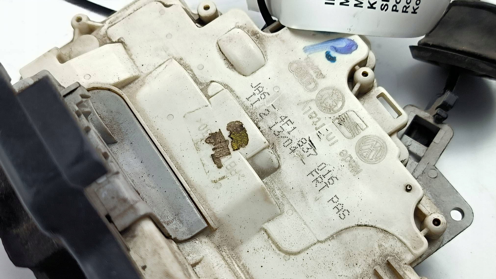 lock door right front EU 4F1837016 AUDI A6 C6