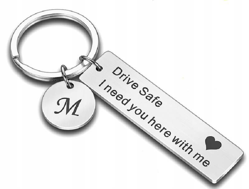 KEYRING DRIVE SAFE ИНИЦИАЛ БУКВА ГРАВЕР ДВУСТОРОННИЙ