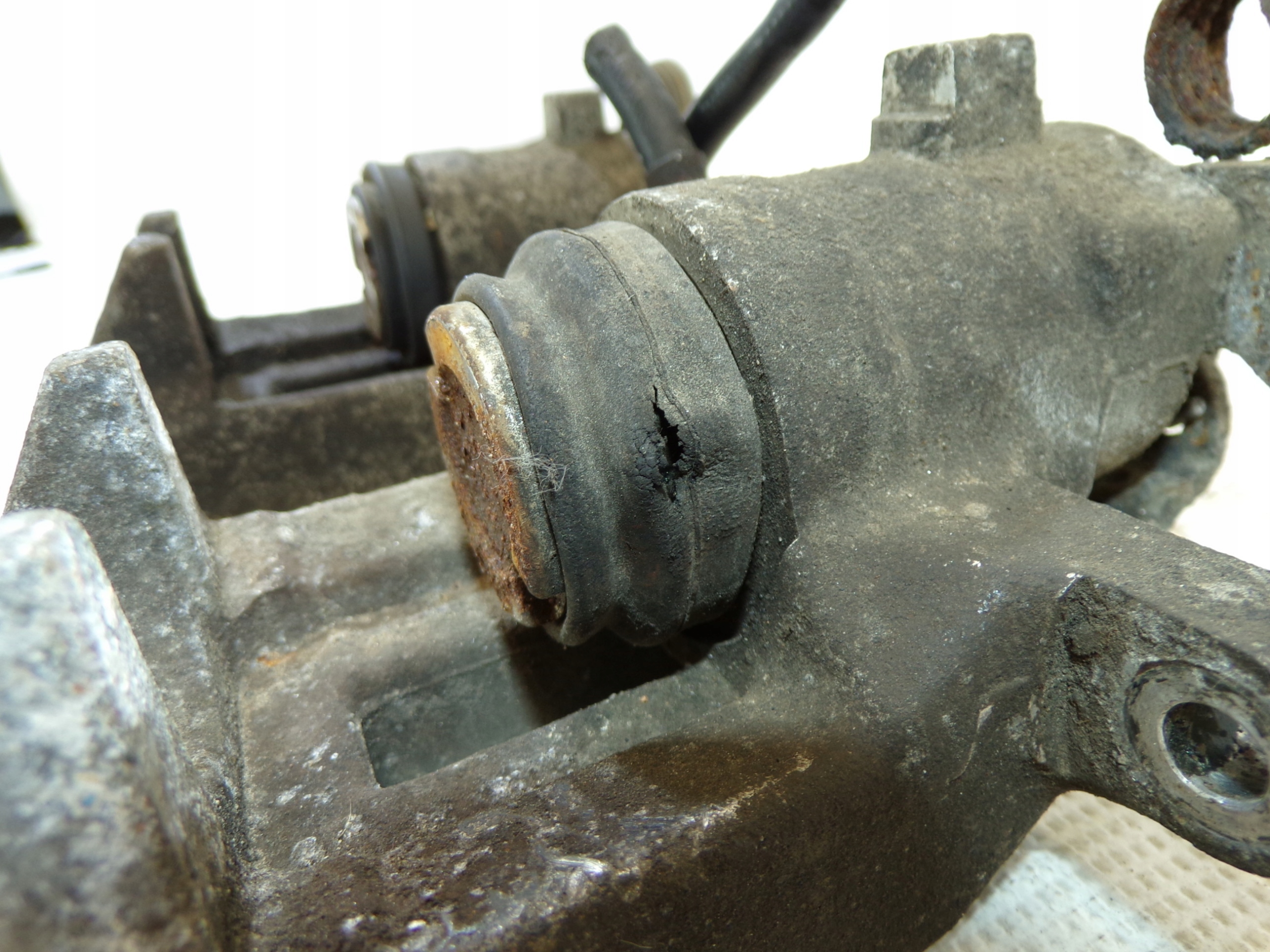 calipers brake rear. right left AUDI A3 GOLF IV