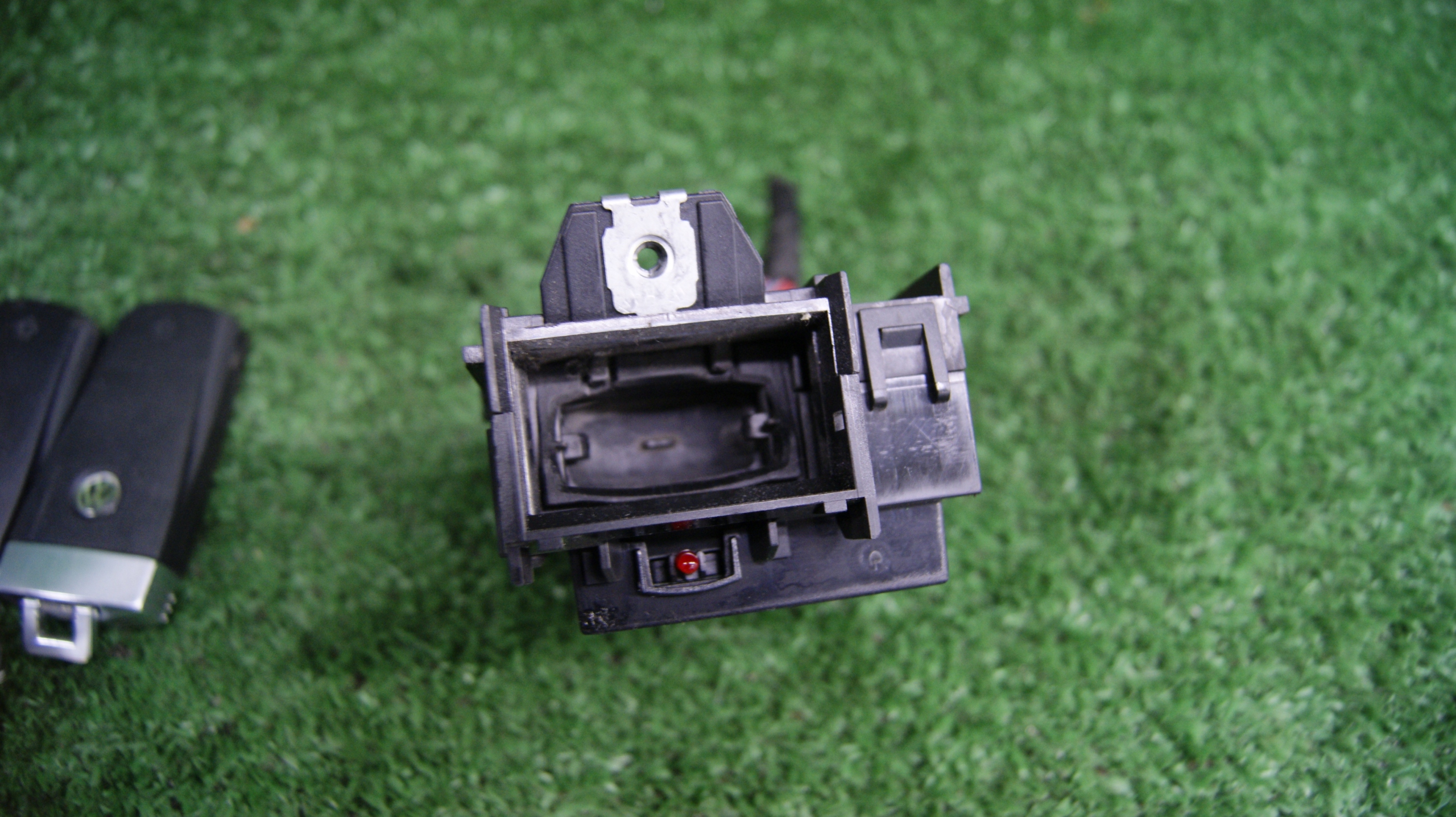 ignition Z KLUCZYKIEM VOLKSWAGEN PASSAT B6 3C0905843R