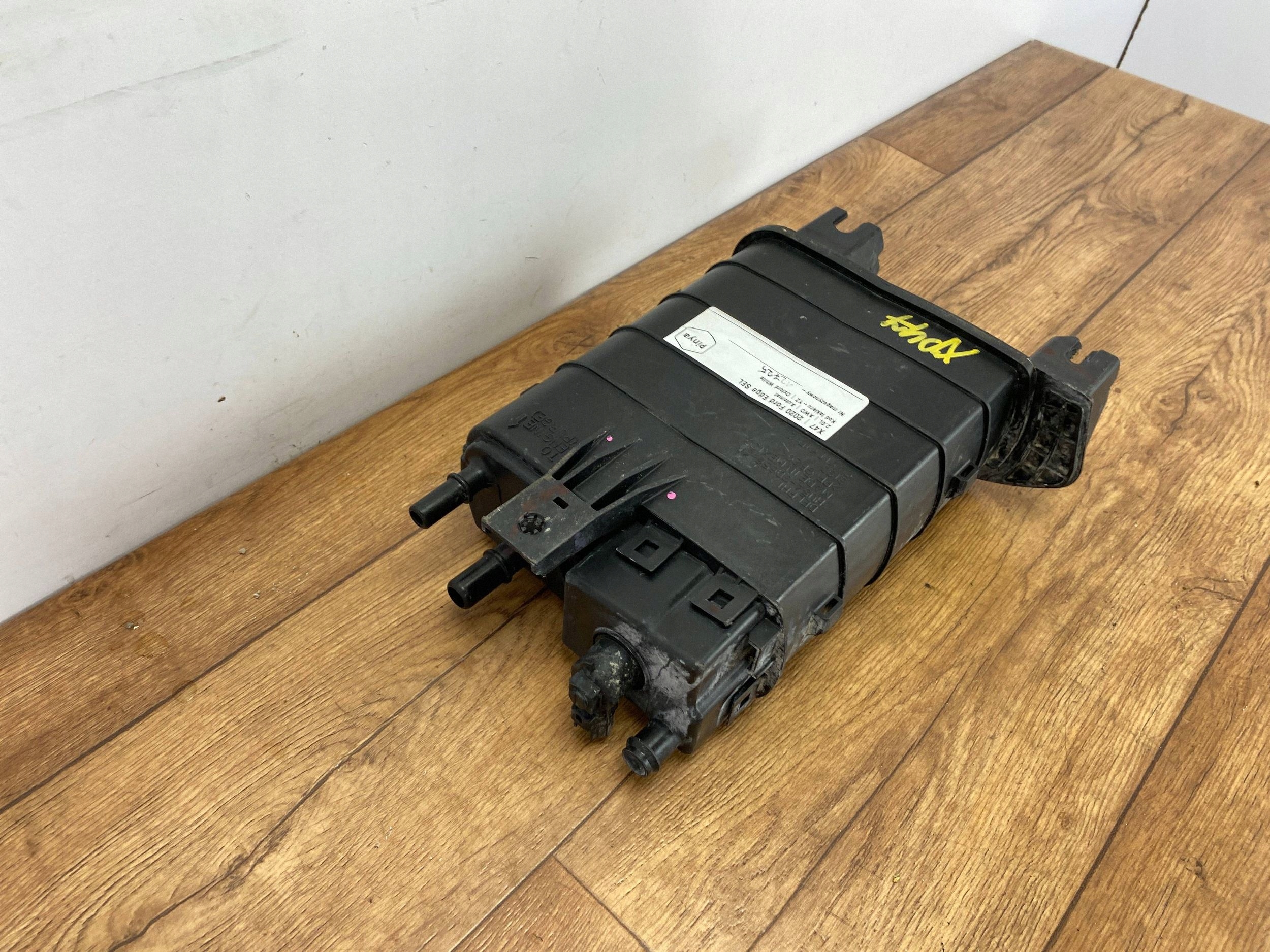 karbonski filter par goriva Ford Edge II 2019+
