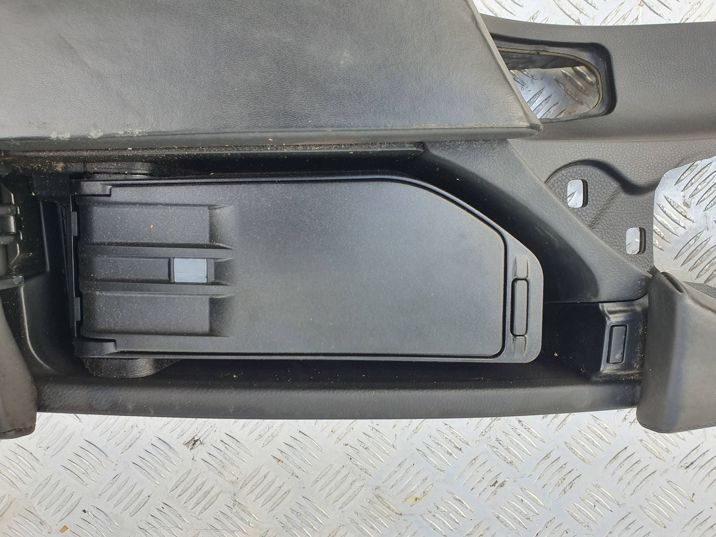 TUNEL media bracciolo 7034086 BMW E60 E61