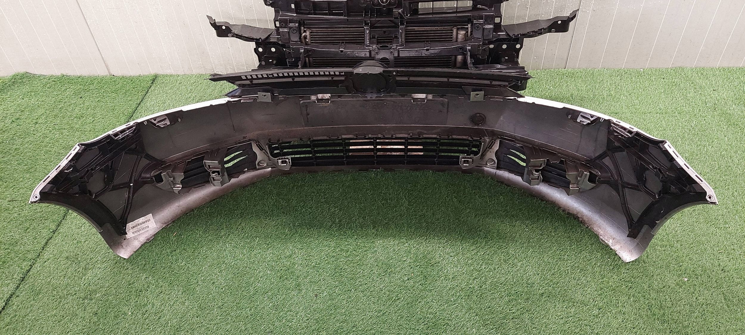 bumper front complete + grill VW GOLF 6 VI plus LAK: XXX