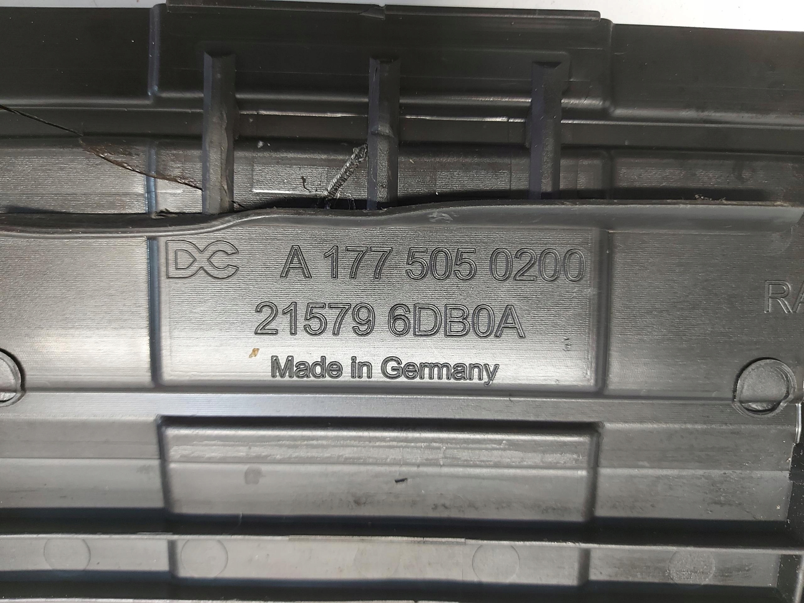 Mercedes EQA 250+ W243 luftansaugkanal A1775050200