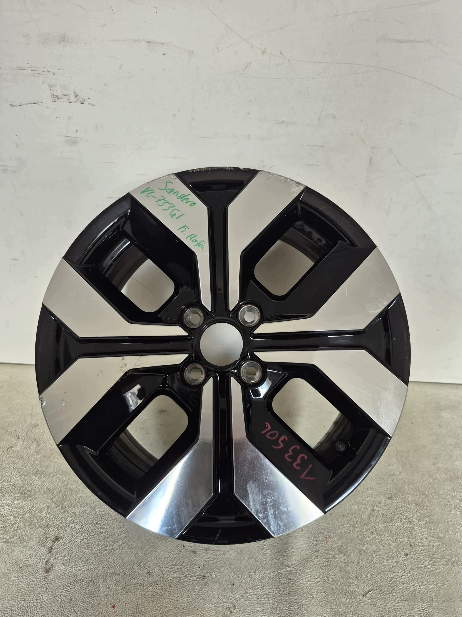 DACIA 403006547R 6.5JX16 CH4-45 16" disk hliníkový
