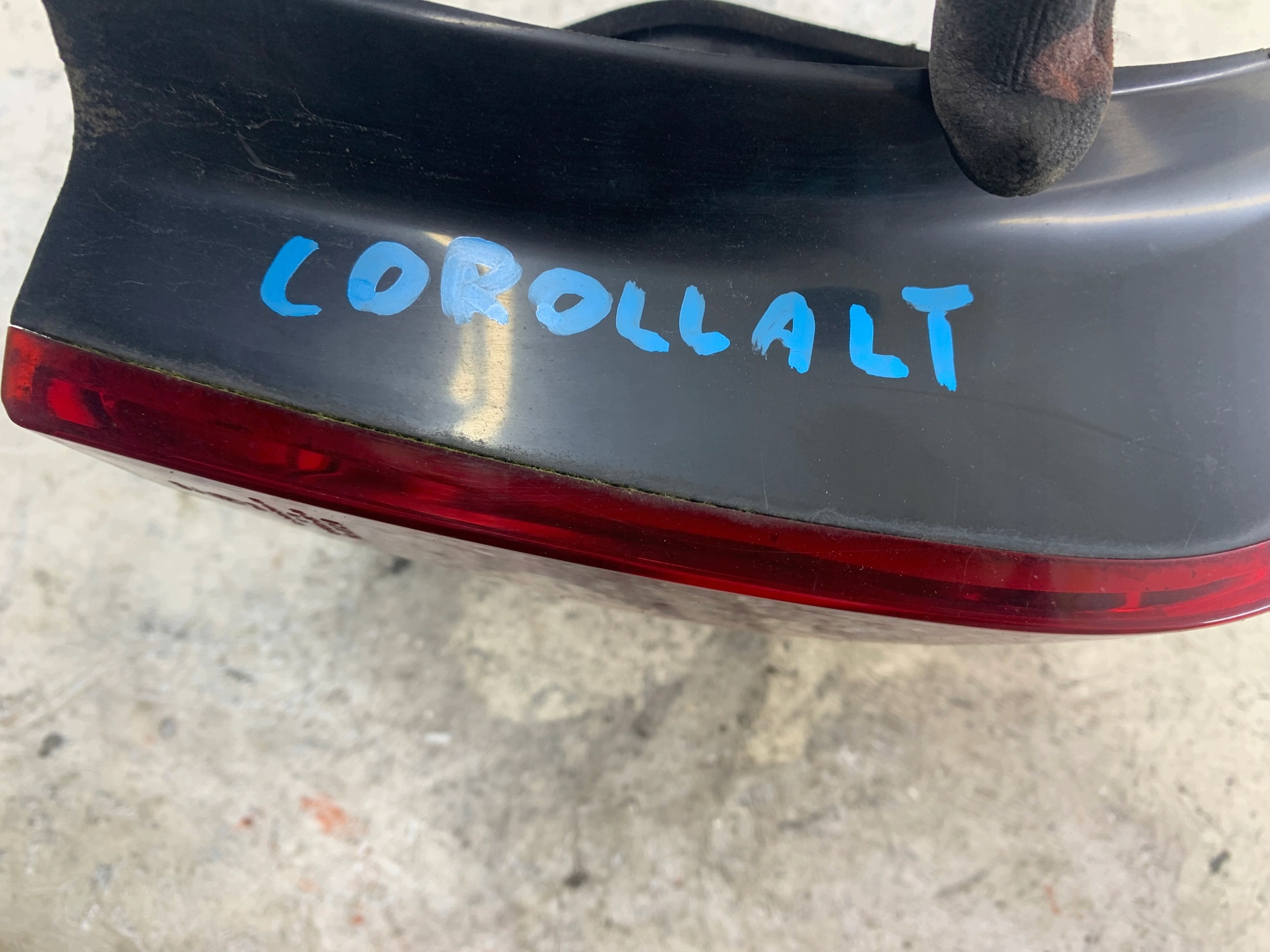 TOYOTA COROLLA E12 far lijeva stražnji dio