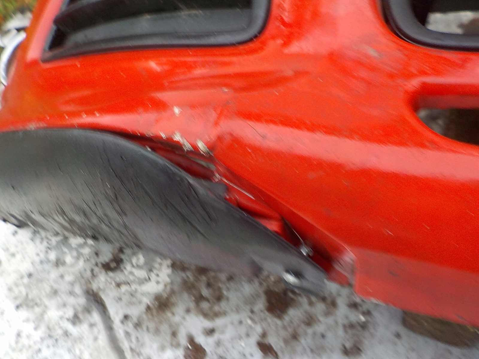 596 FORD FOCUS III MK3 lökhárító eleje elsö
