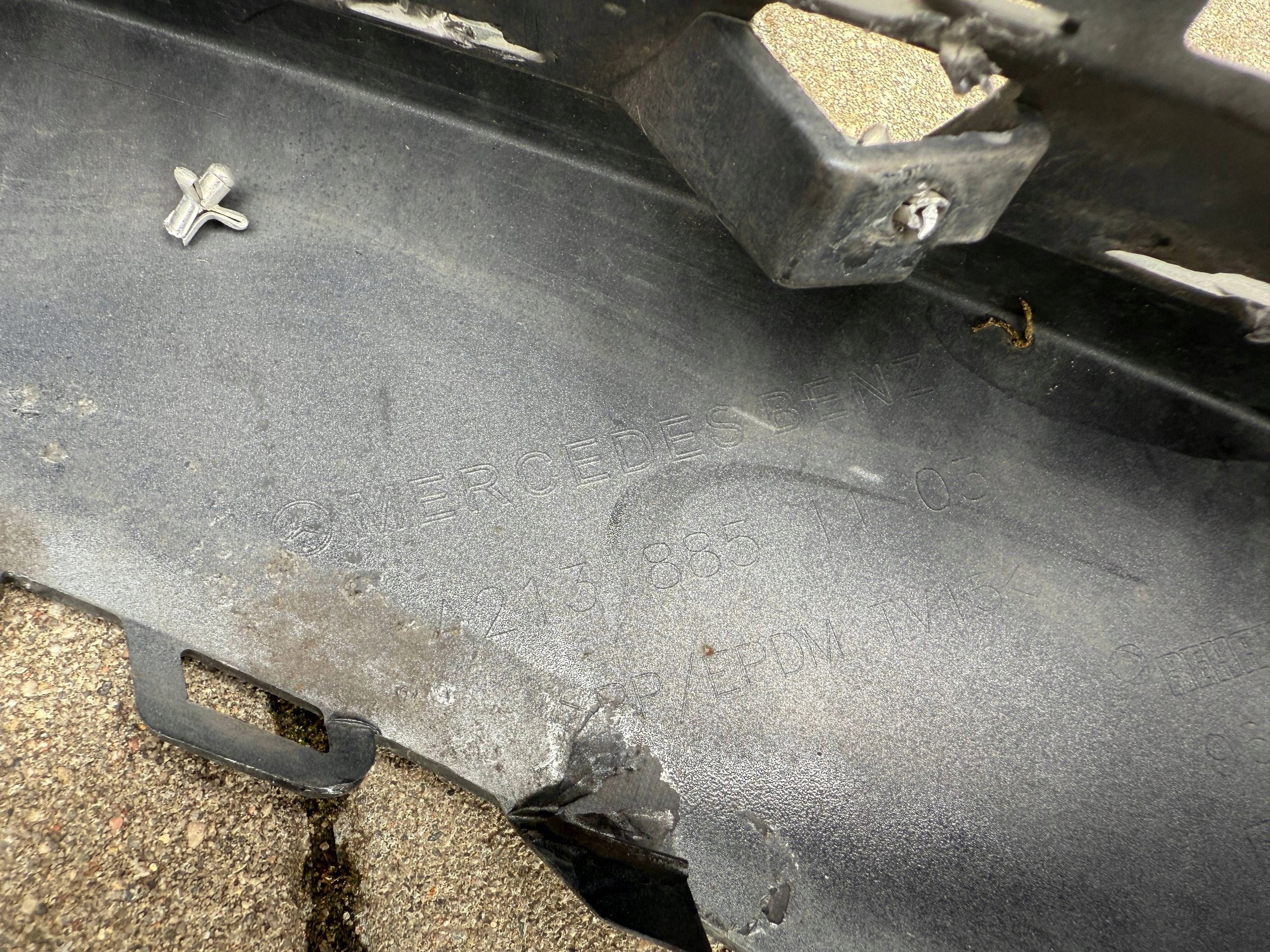 Mercedes-Benz E W213 Lift 22- bumper front front