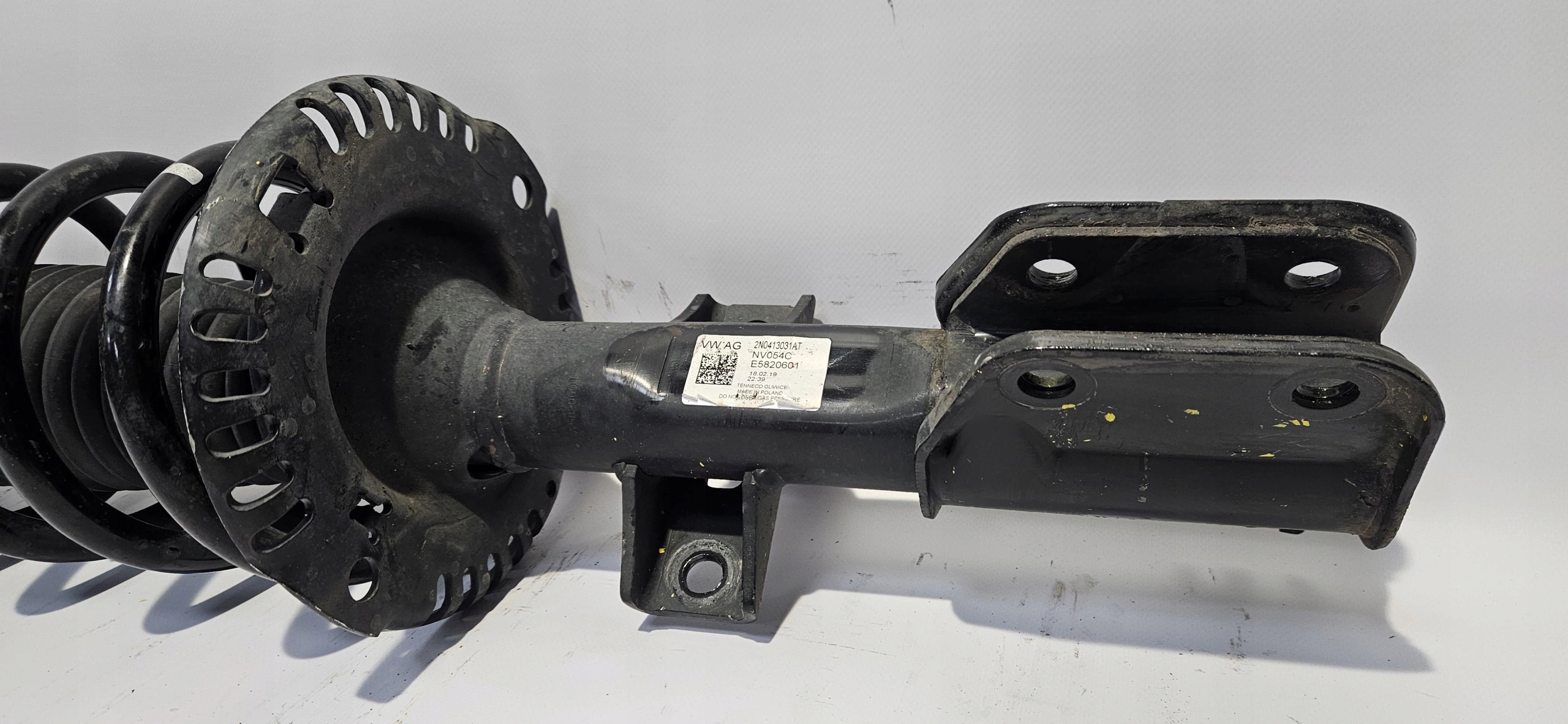 shock absorber left front VW CRAFTER II MAN TGE