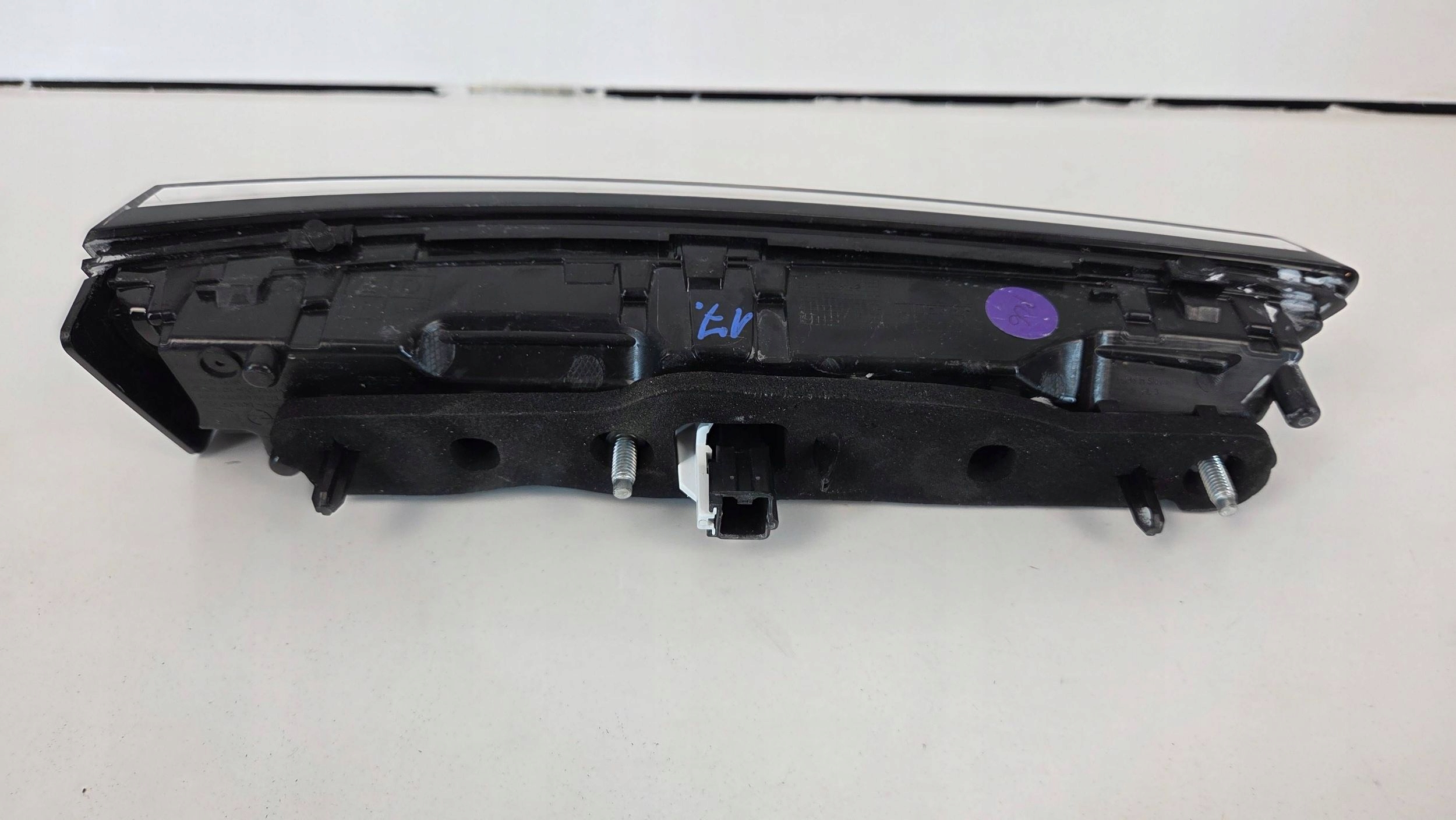 Opel Mokka B 2 II LED right rear part light rear w klapie
