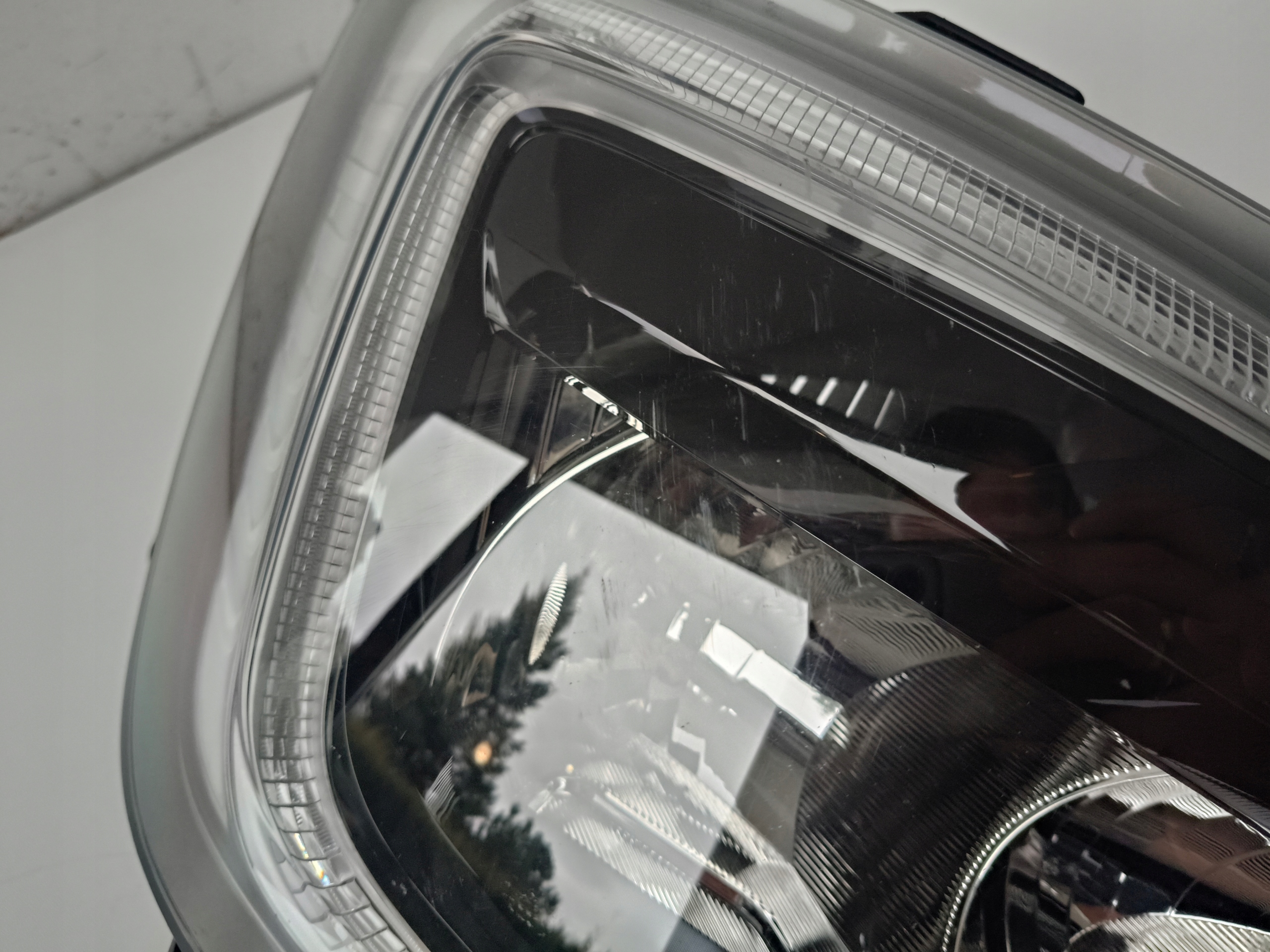 light right REFLEKTOR RENAULT MASTER III 19- LIFT IV LED