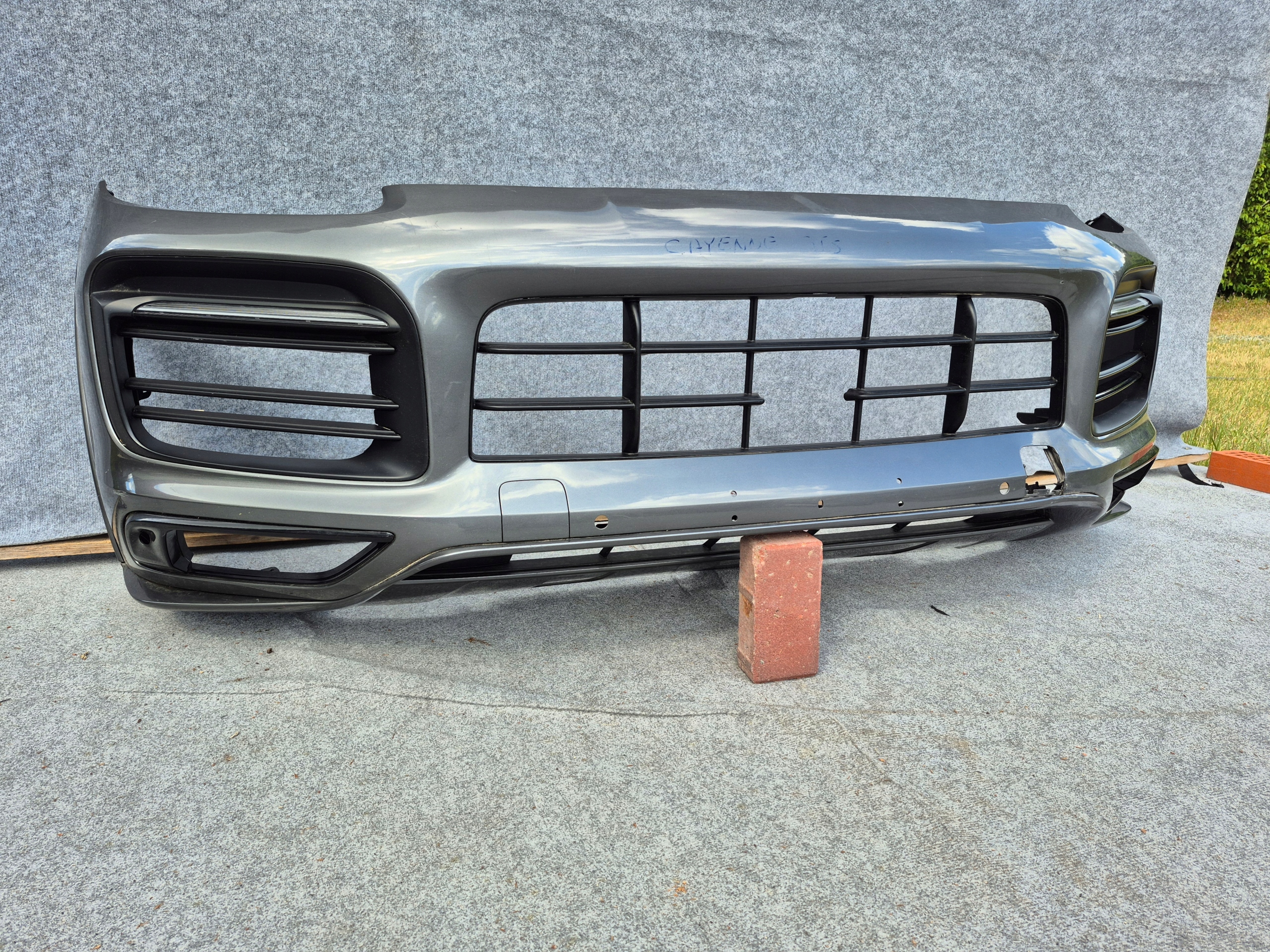 PORSCHE CAYENNE 9Y0 GTS SPORT DESIGN ZDERZAK PRZÓD Typ samochodu 4x4/SUV Samochody osobowe