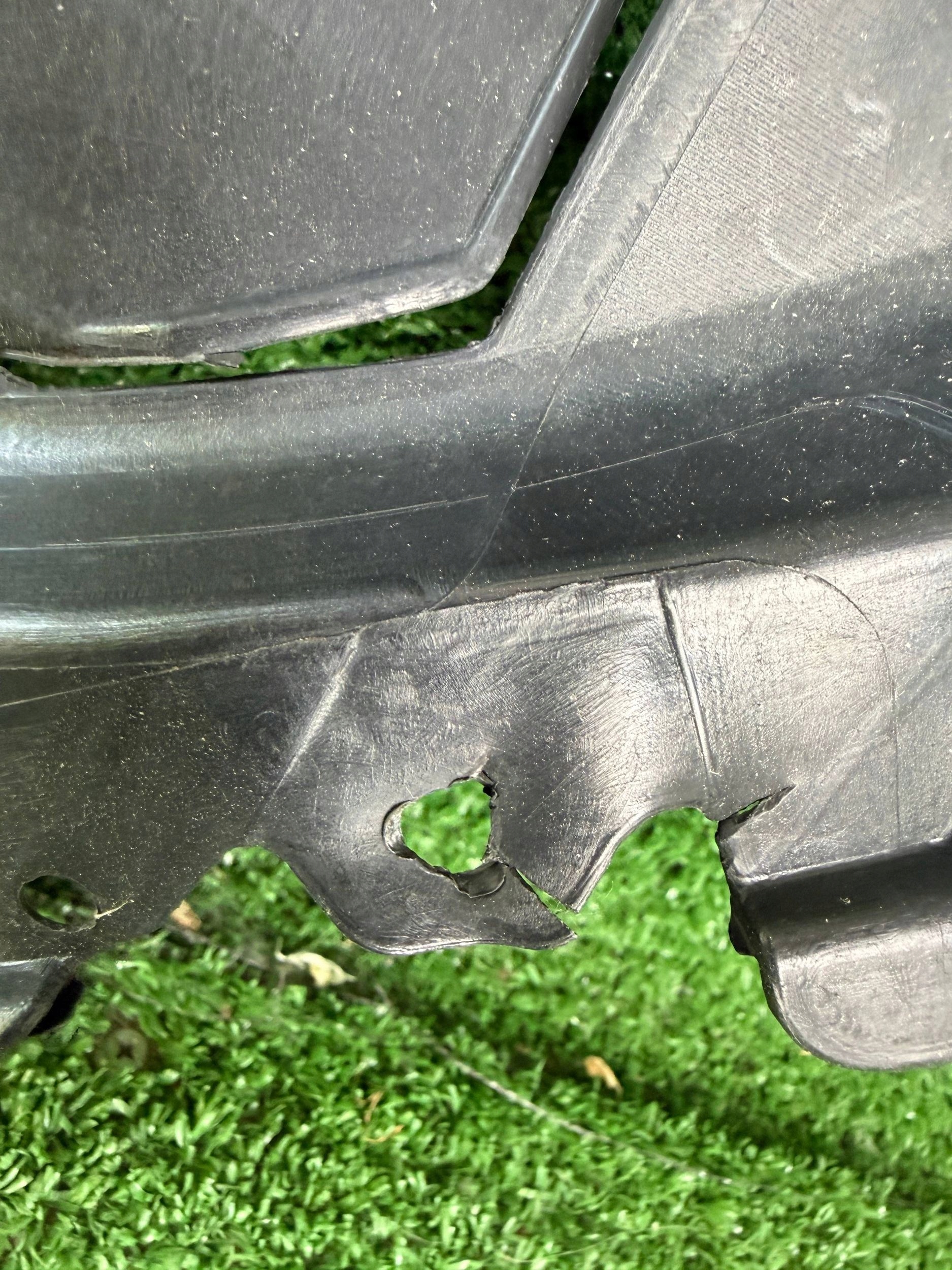 RENAULT CLIO III Blende Abdeckung der Stoßstange 8200682328
