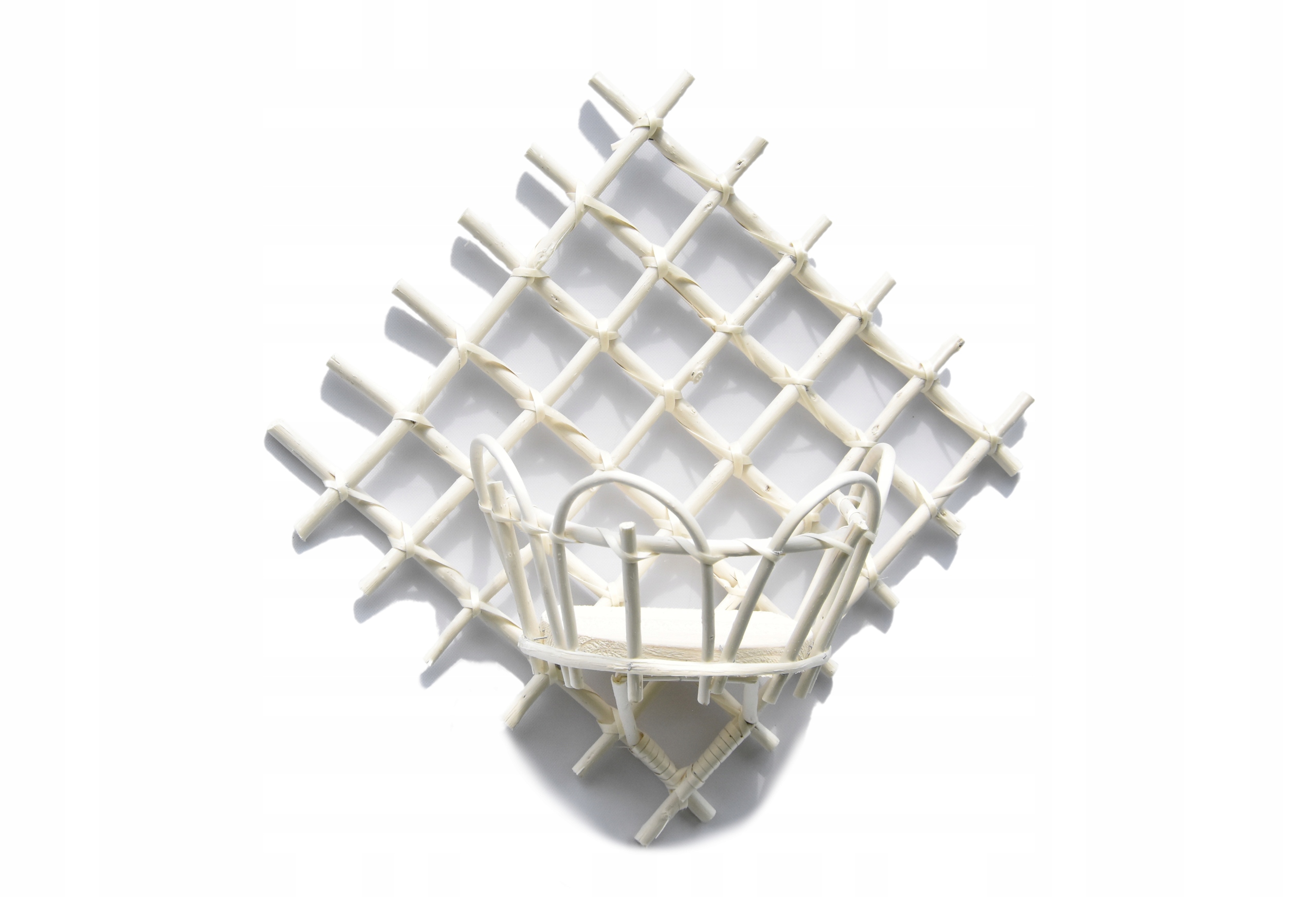 Kwietnik wiszący ażurowy WIKLINA- kwietnik ścienny