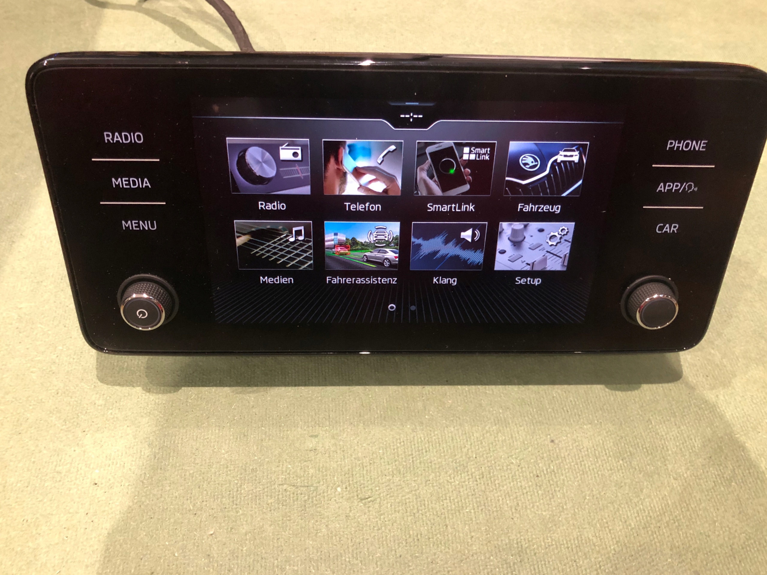 SKODA SCALA KAMIQ RADIO MIB3E DAB 654035869D