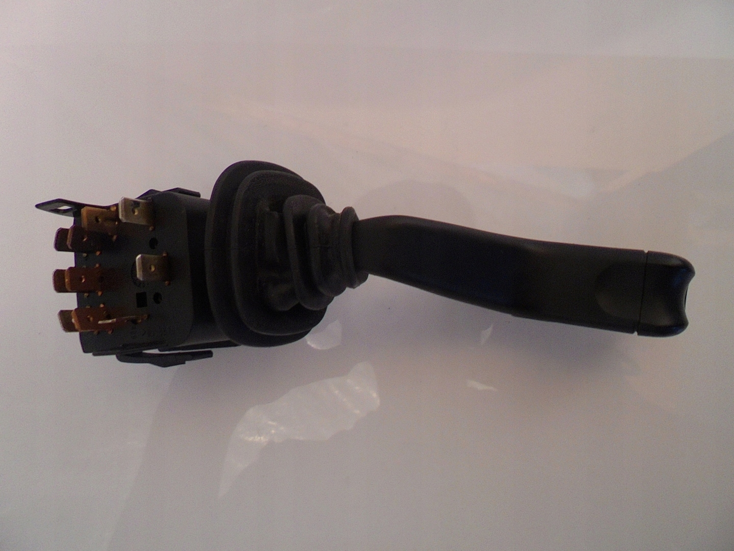 Bouton Indicateurs de direction OPEL 90221174