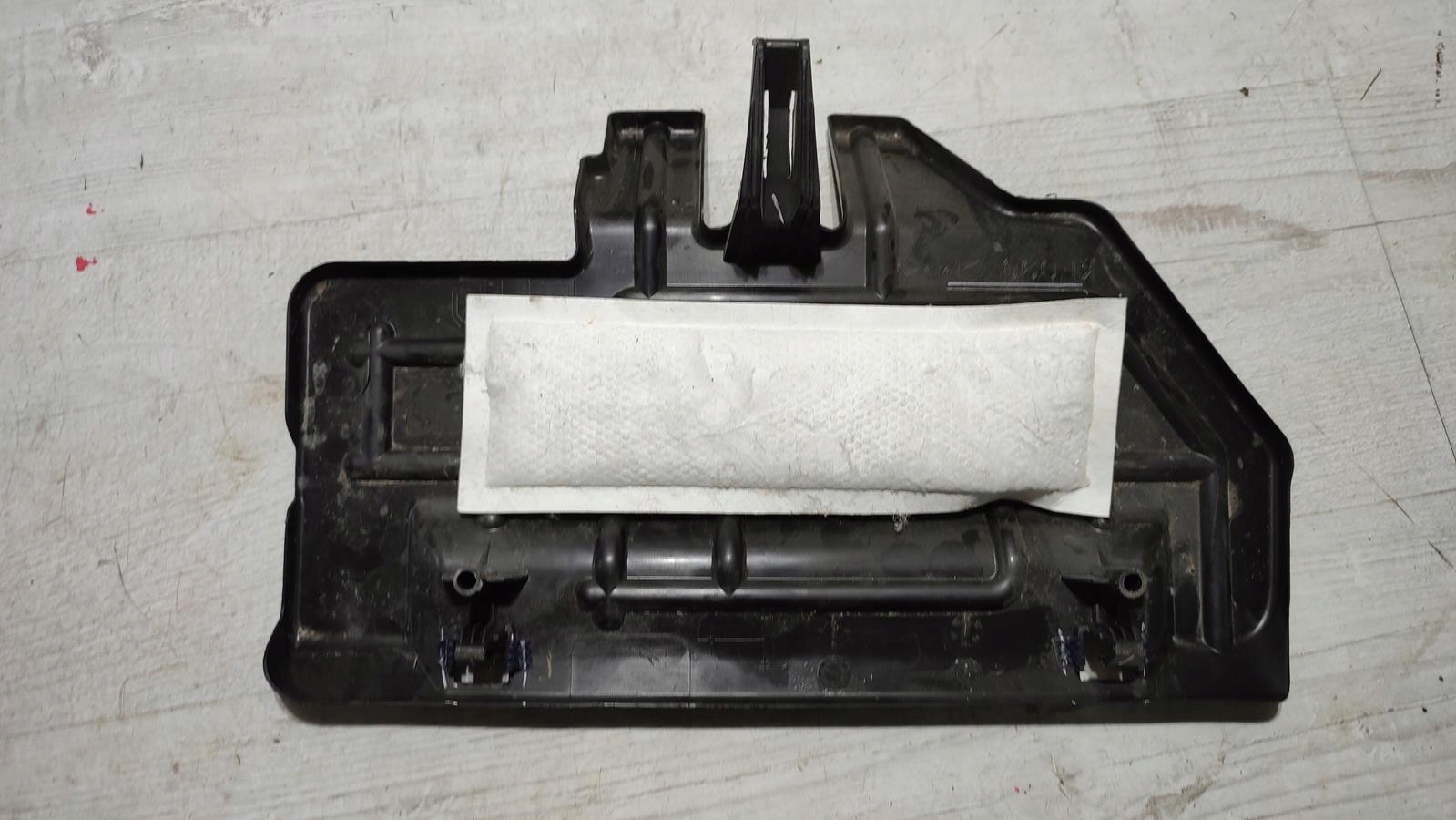 cover below deske right Mazda 2 DJ / DL lift